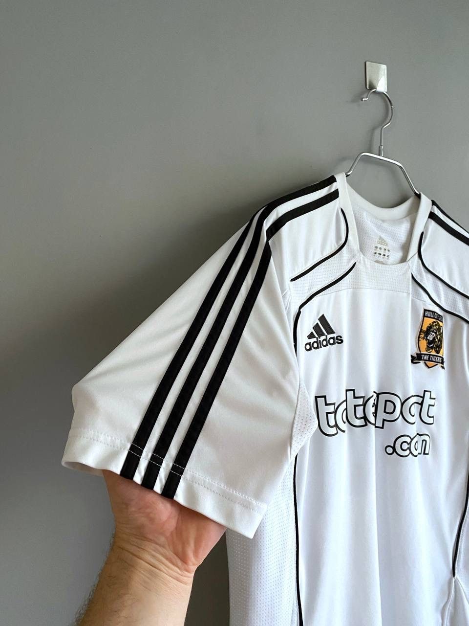 Adidas Adidas Hull City A.F.C. 2010/2011 Home Soccer Jersey, Size L Size US L / EU 52-54 / 3 - 7 Thumbnail