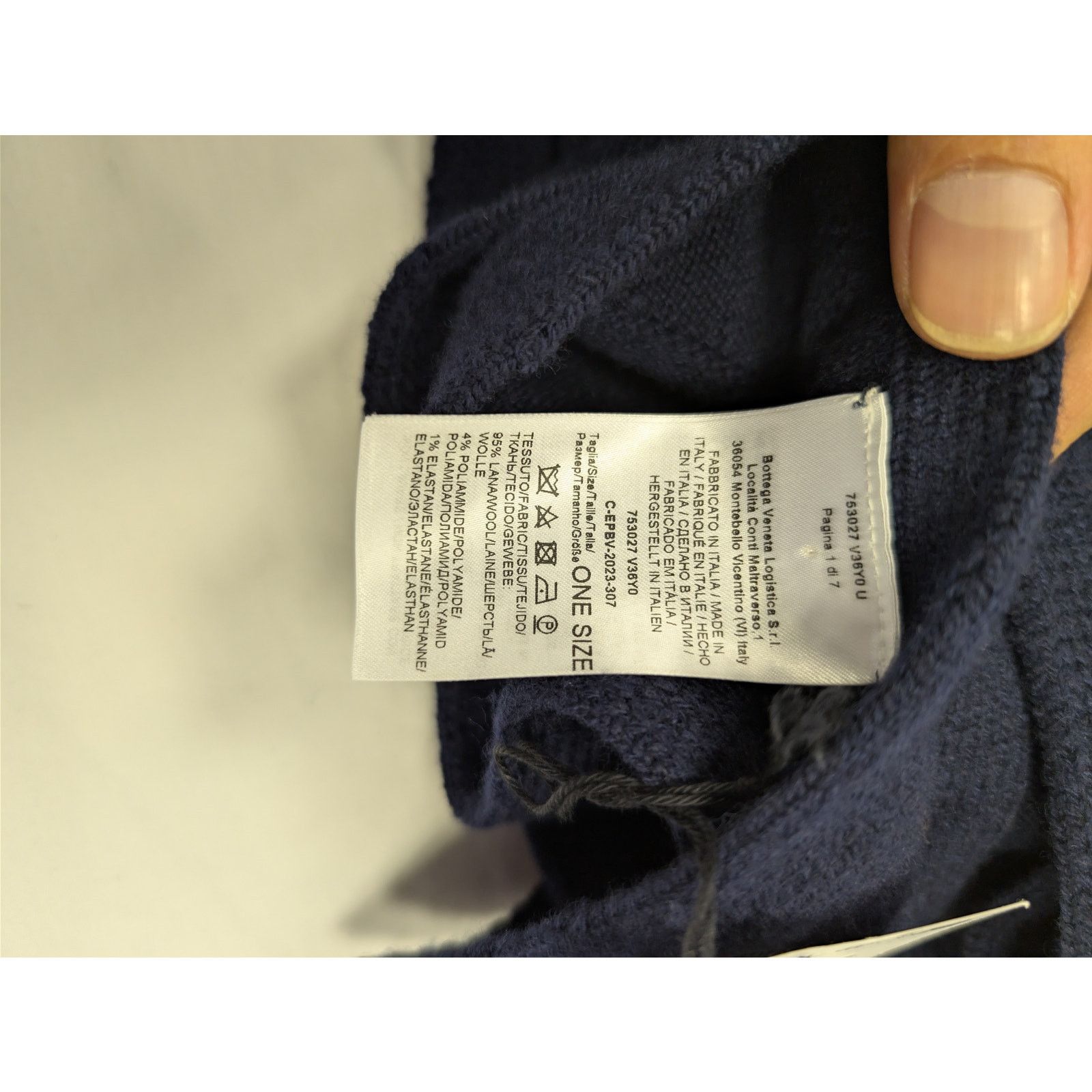 Bottega Veneta o1rshd1 Size: OS / MW Wool Interccio 3D Scarf in Navy Size ONE SIZE - 10 Thumbnail