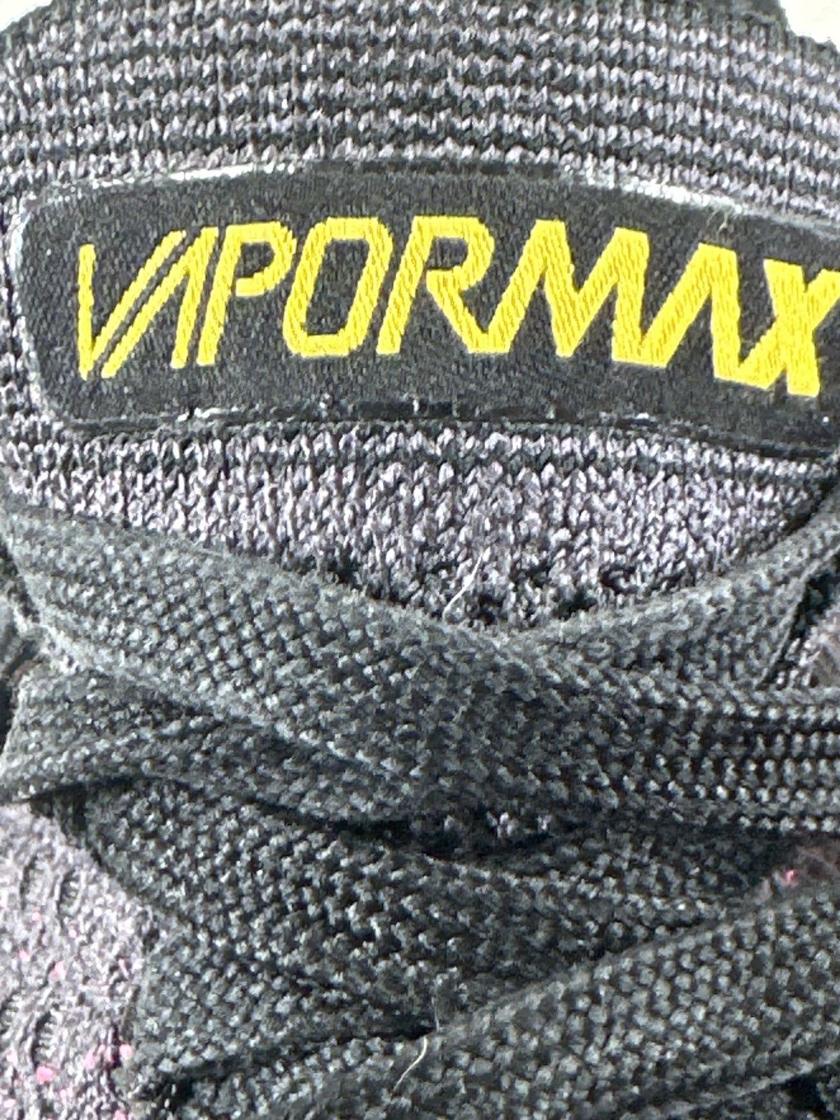 Nike Nike Air VaporMax Flyknit 2 Air Max Womens Black Pink Shoes Size US 7.5 / IT 37.5 - 7 Thumbnail