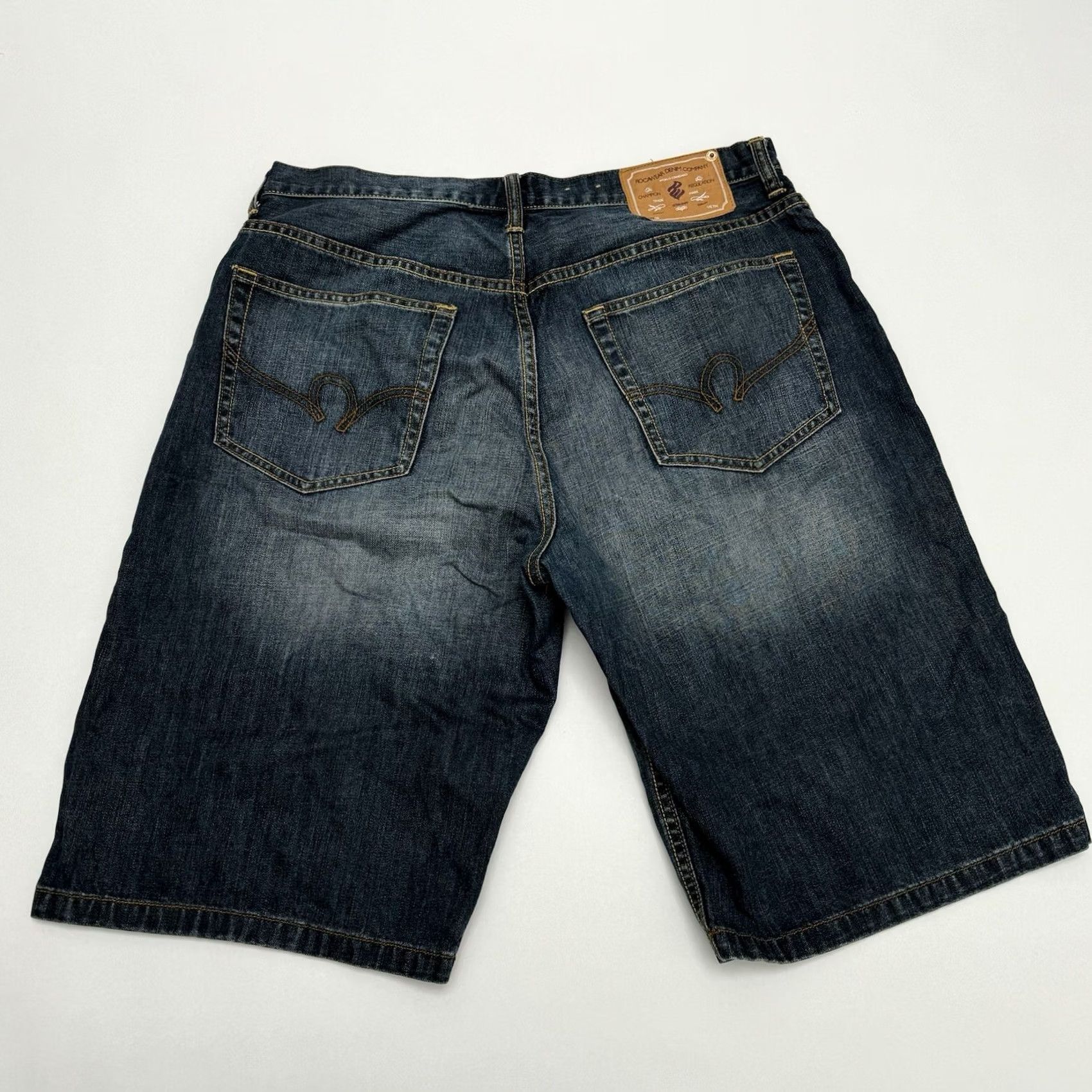 Rocawear Rocawear Y2K Baggy Denim Shorts 36 Mens 13" Inseam Wide Leg Blue Jeans Jorts 2000s Mens Denim Shorts Size US 36 / EU 52 - 7 Thumbnail