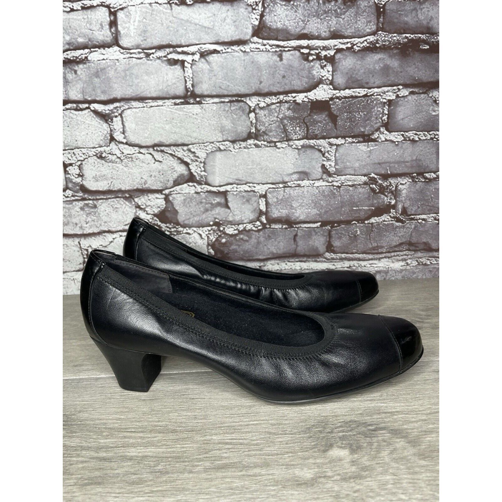 Other Munro American Black Leather Cap Toe Elastic Comfort Heels W Size US 11.5 / IT 41.5 - 2 Thumbnail