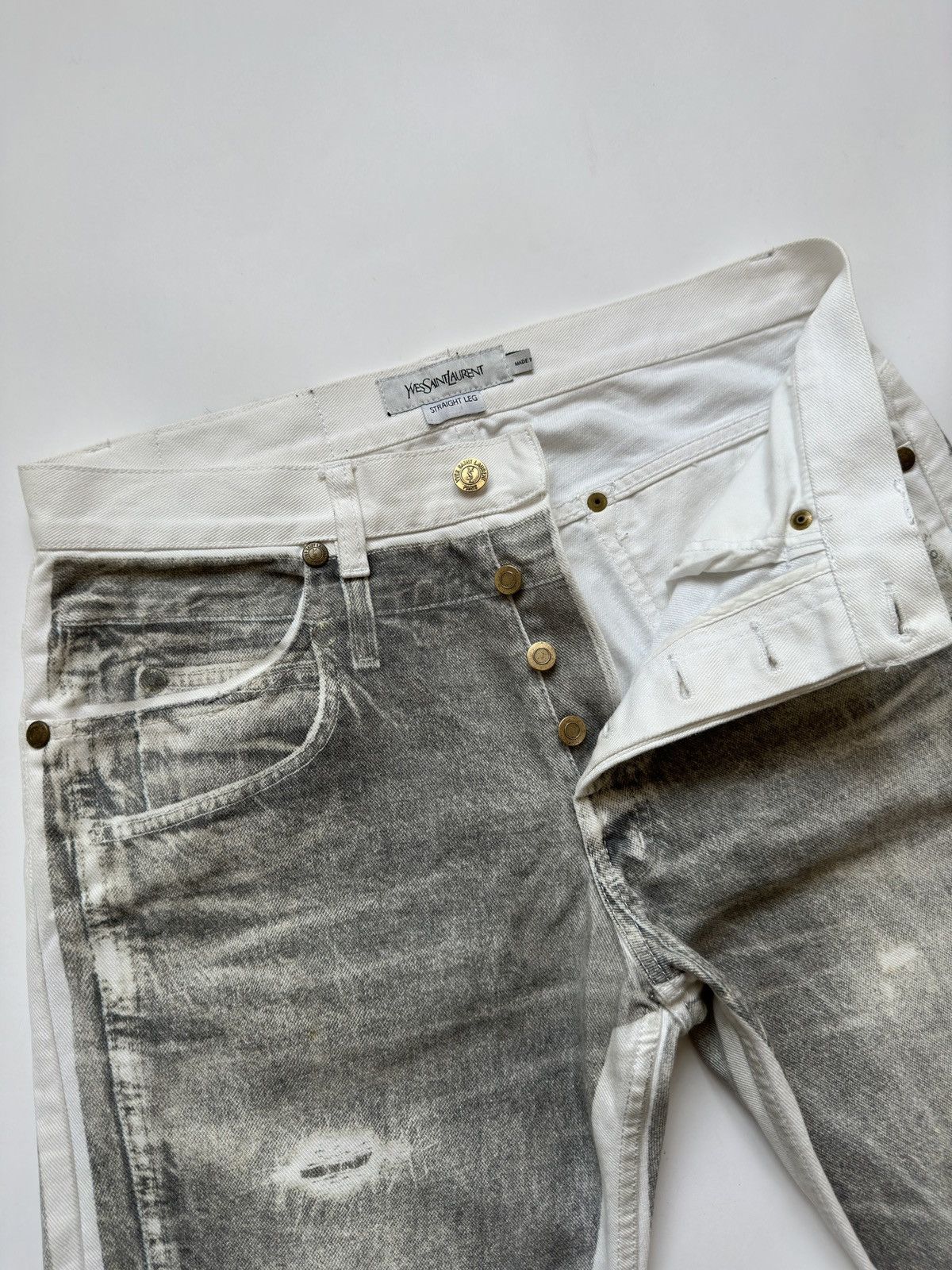 Yves Saint Laurent 2009 Yves Saint Laurent Trompe-l'œil Distressed Jeans Size US 30 / EU 46 - 5 Thumbnail