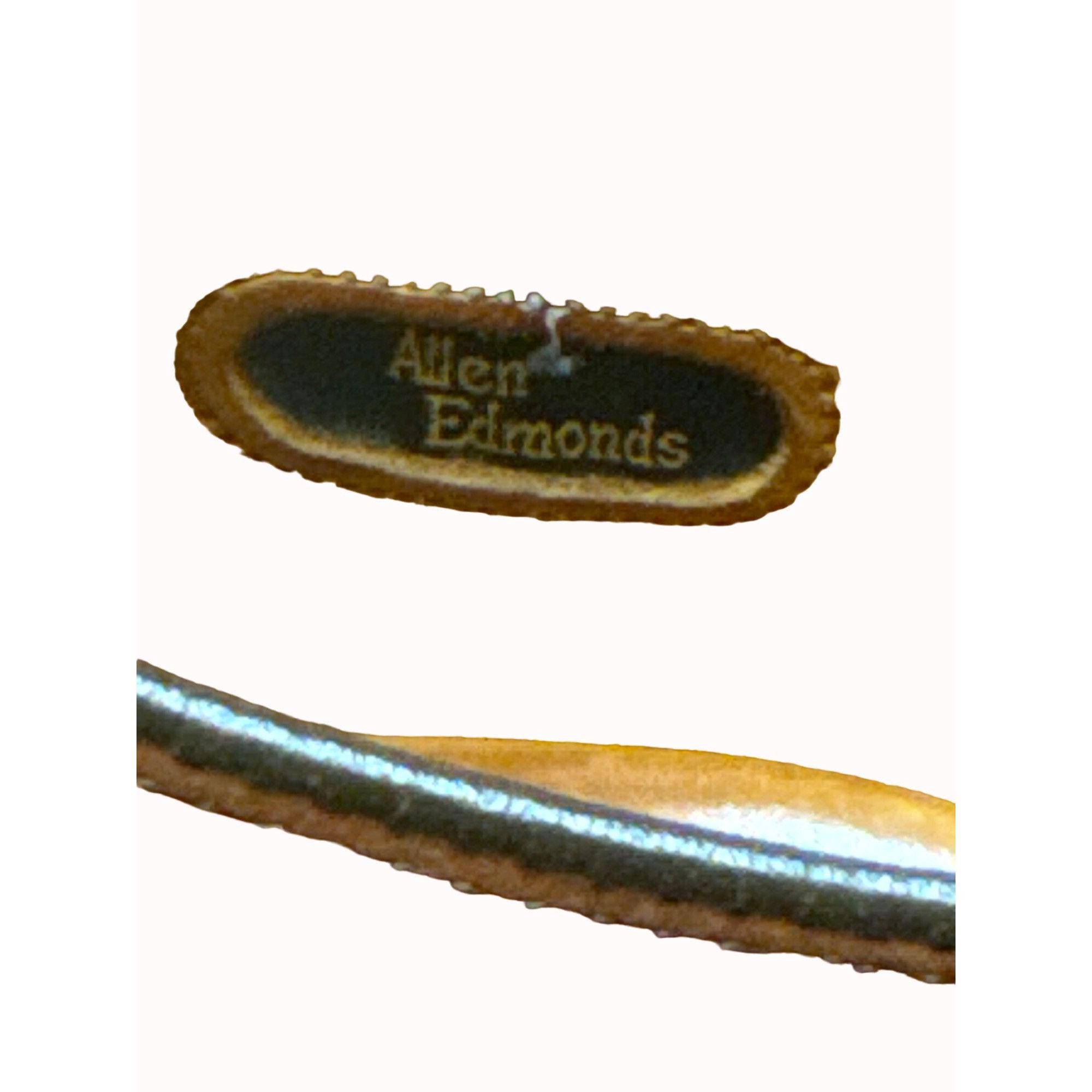 Allen Edmonds Allen Edmonds men’s brown leather dress up laced Oxford shoe Size US 9.5 / EU 42-43 - 9 Thumbnail