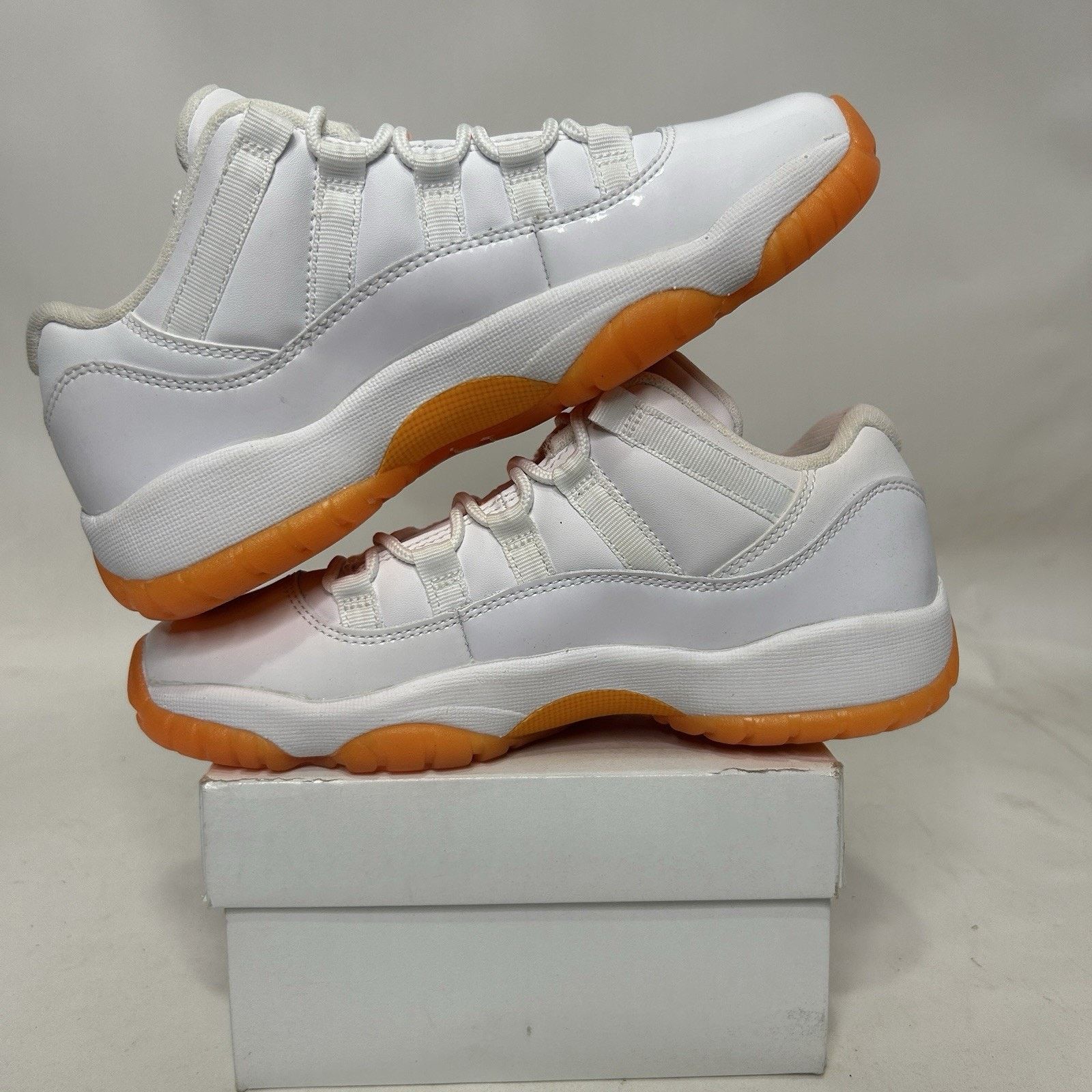 Jordan Brand Nike Air Jordan Retro 11 Low GG “White Citrus” Size US 6 / IT 36 - 3 Thumbnail