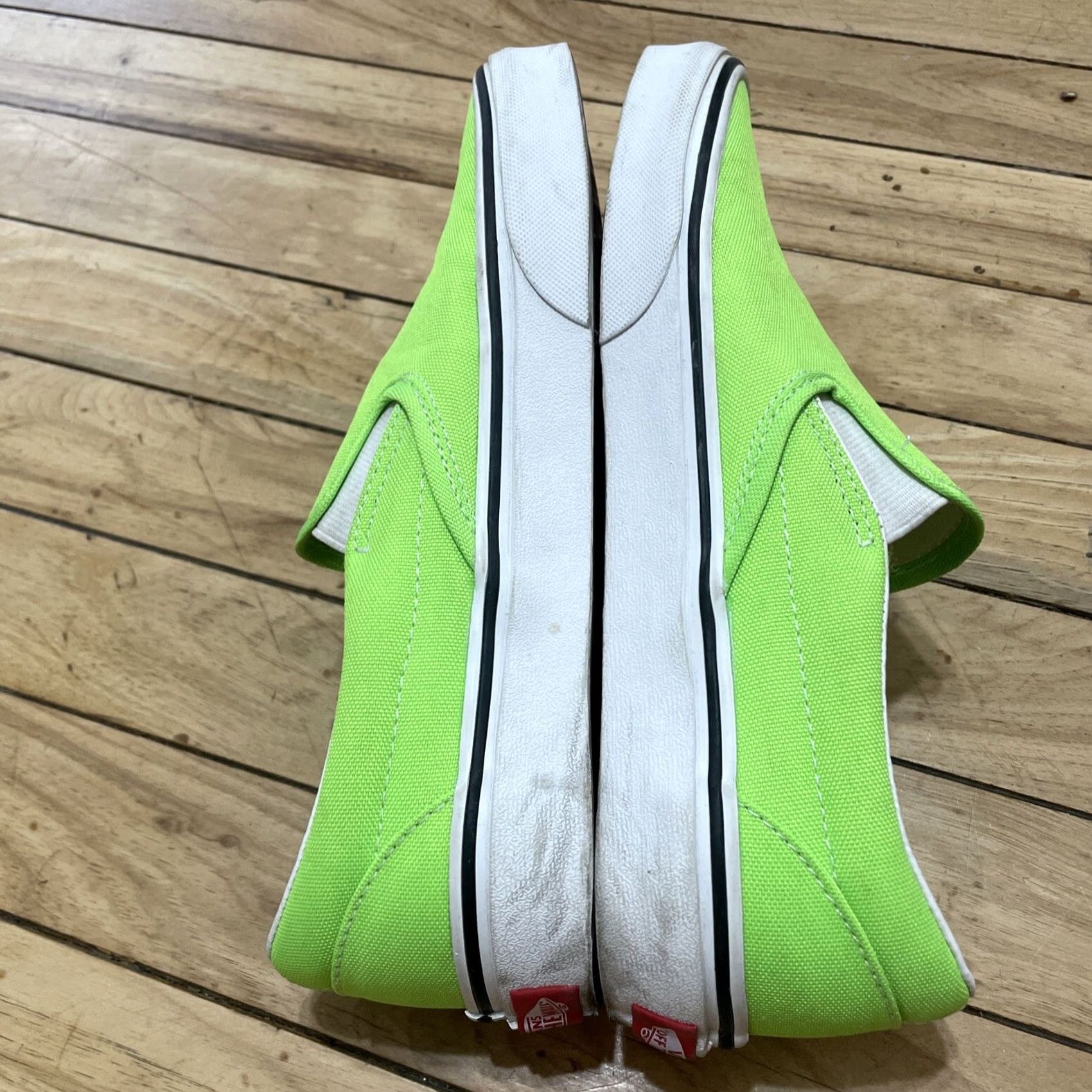 Vans VANS Slip On Shoes Men 7 Lime Green Low Top Sneakers Surf Skate Party Casual Beach Size US M / EU 48-50 / 2 - 4 Thumbnail