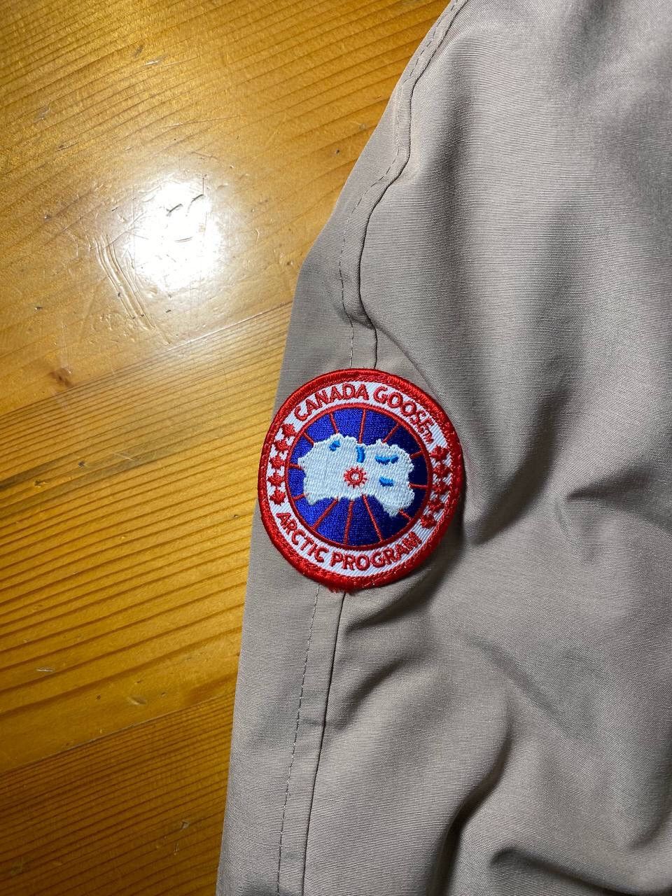 Canada Goose Canada goose Beige Vintage Size US M / EU 48-50 / 2 - 2 Thumbnail