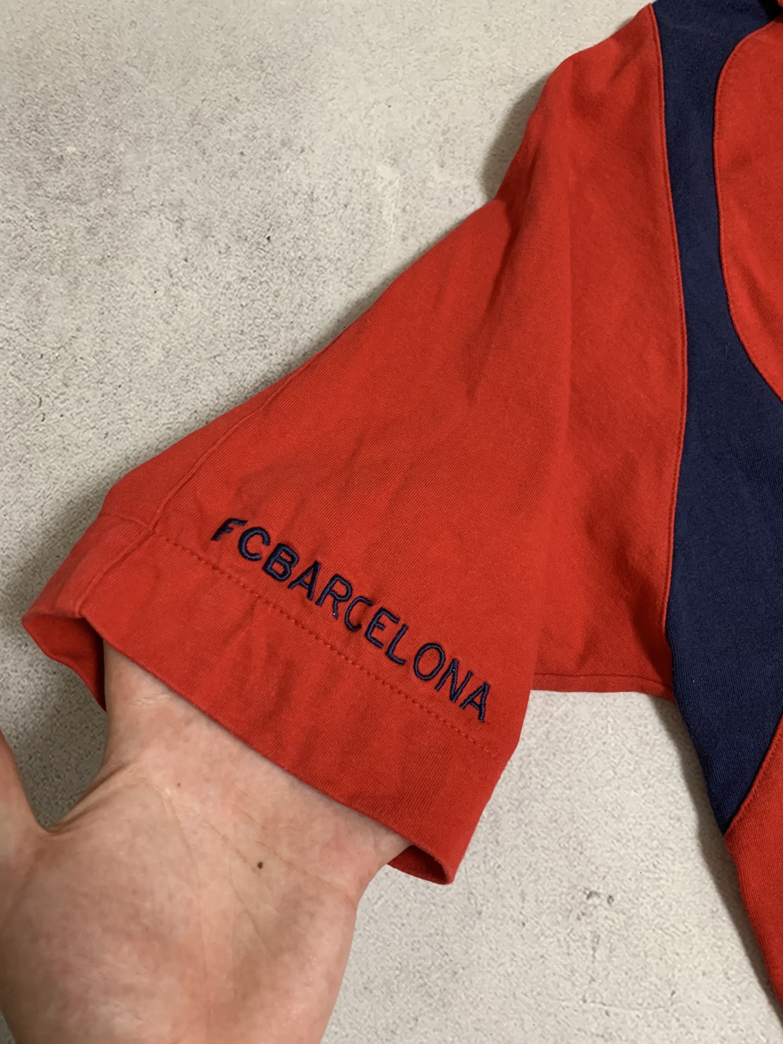 Nike Vintage Nike Barcelona Polo T Shirt Jersey Baggy 90s Size US M / EU 48-50 / 2 - 6 Thumbnail