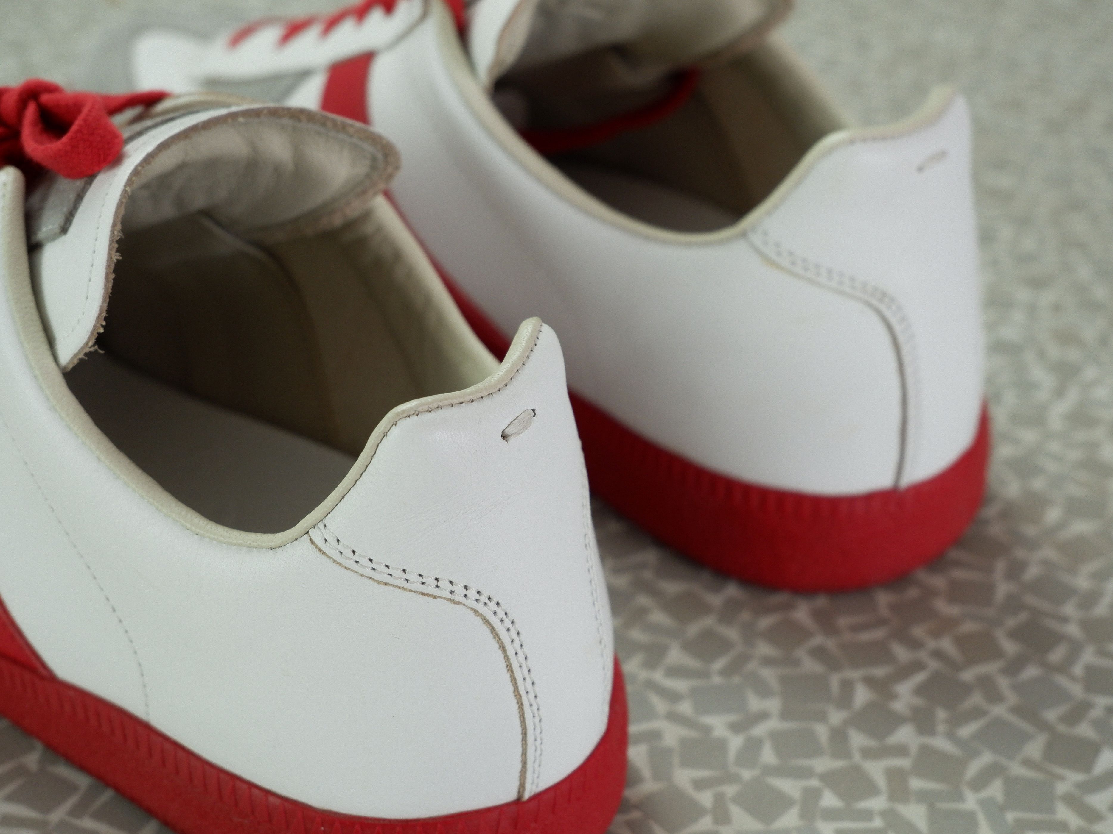 Maison Margiela Best price! Maison Margiela white replica sneakers red sole Size US 10 / EU 43 - 6 Thumbnail