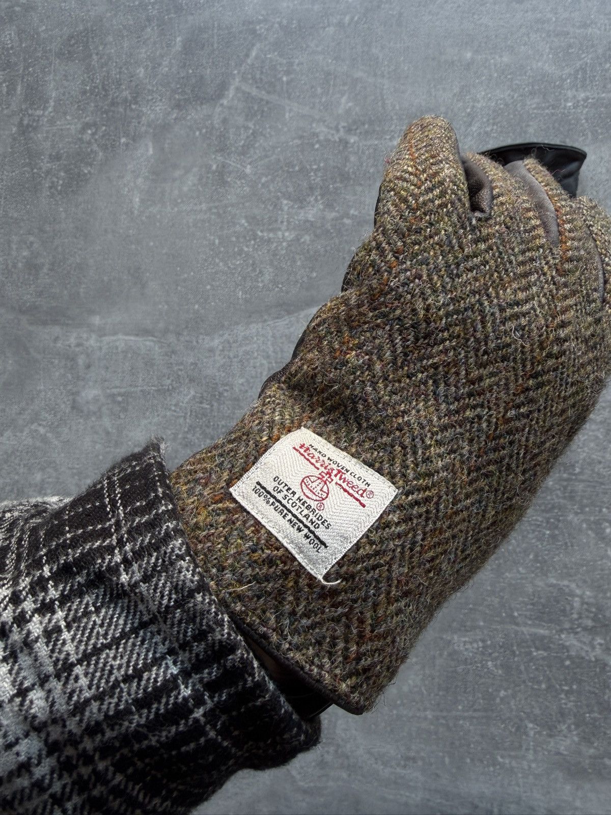 Harris Tweed Harris tweed gloves Size 32 - 6 Thumbnail
