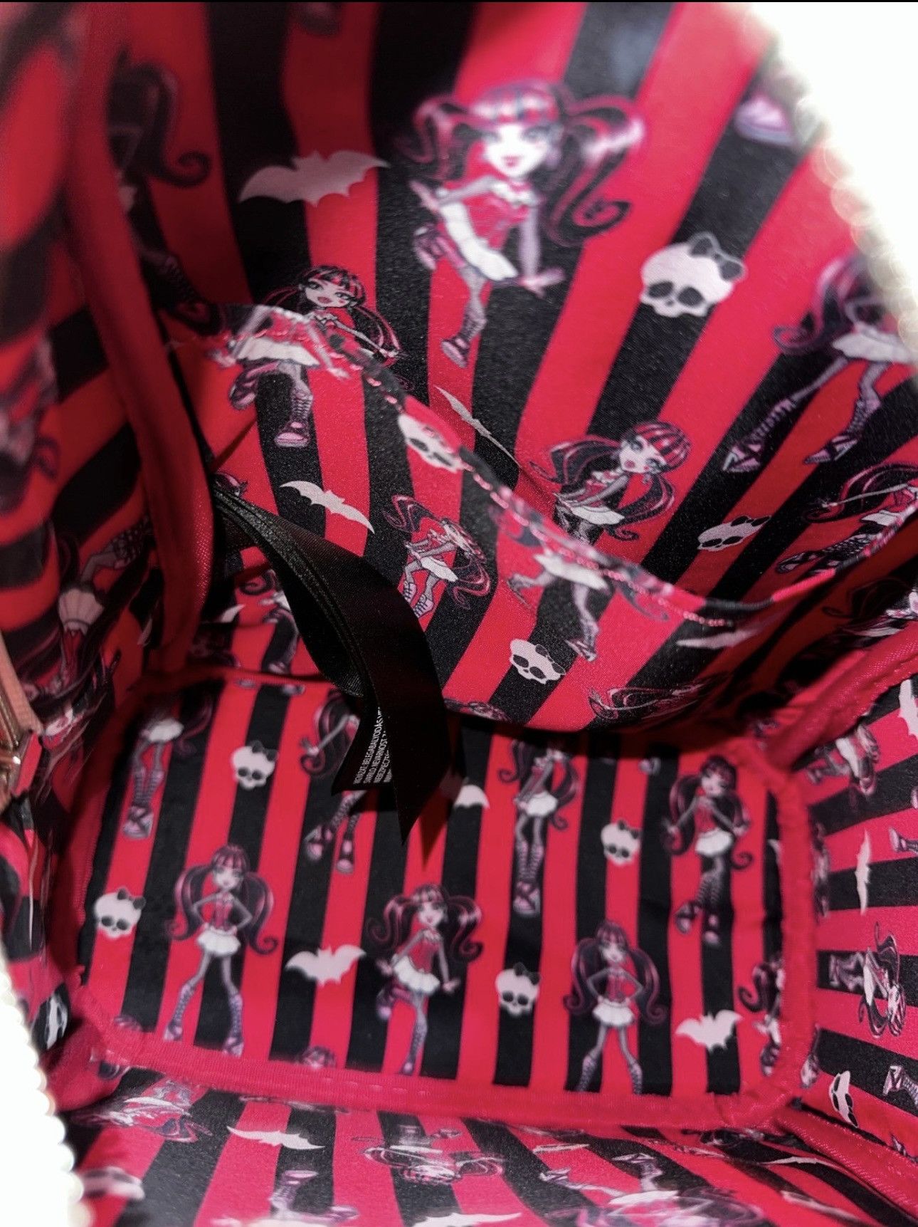Other Loungefly Monster High Draculaura Backpack Size ONE SIZE - 5 Thumbnail