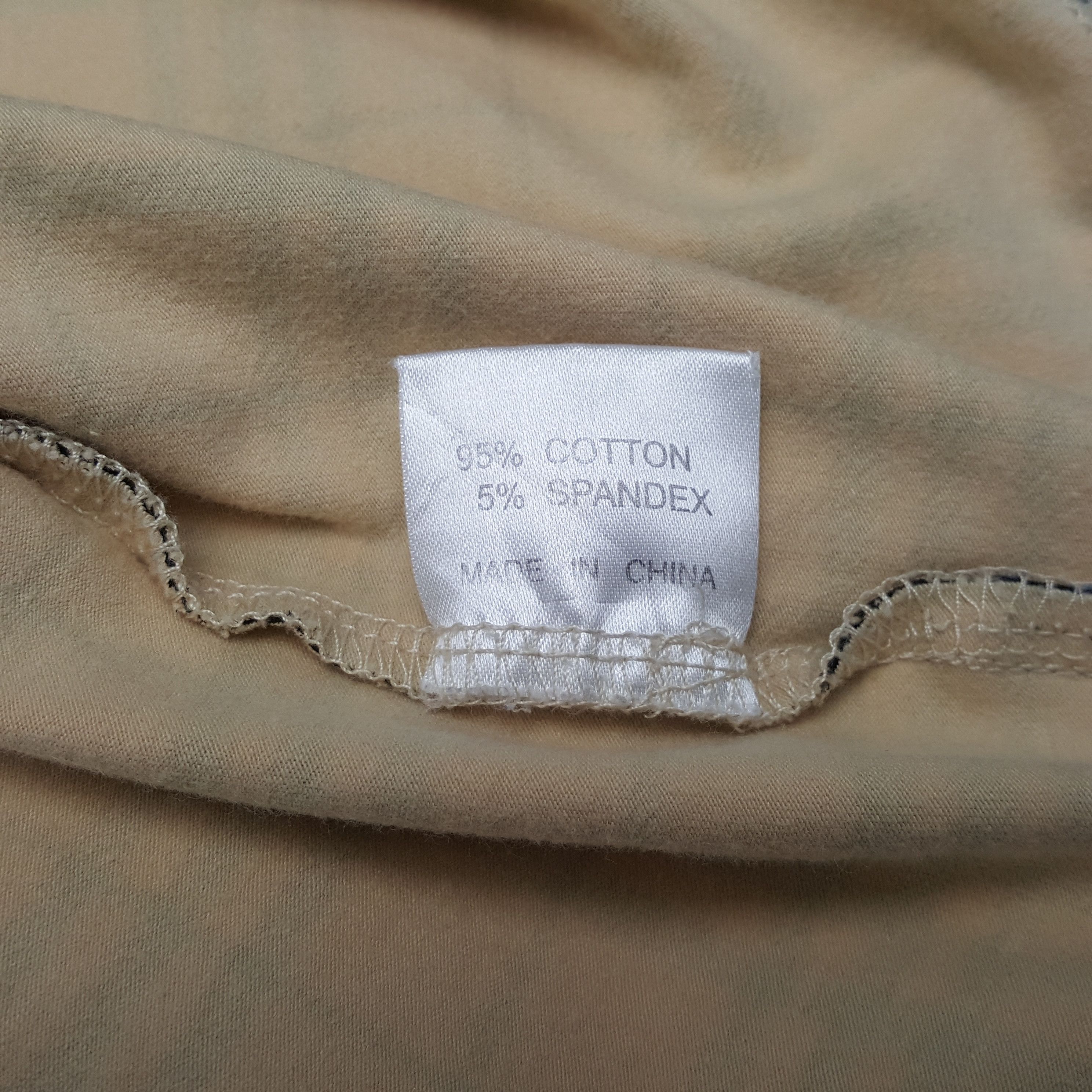 Burberry Burberry London Fashion Brand Custom Art Tshirt C299N55 Size US XL / EU 56 / 4 - 9 Thumbnail