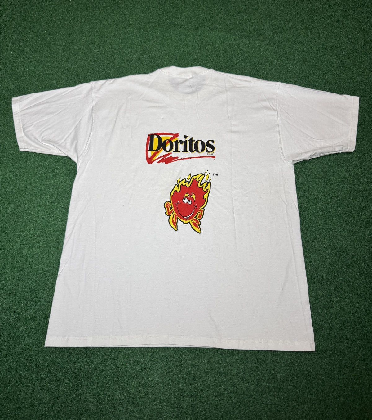 Fruit Of The Loom Doritos Vintage Nacho Cheese Chip 90s Promo Snack T Shirt Size US XL / EU 56 / 4 - 2 Thumbnail