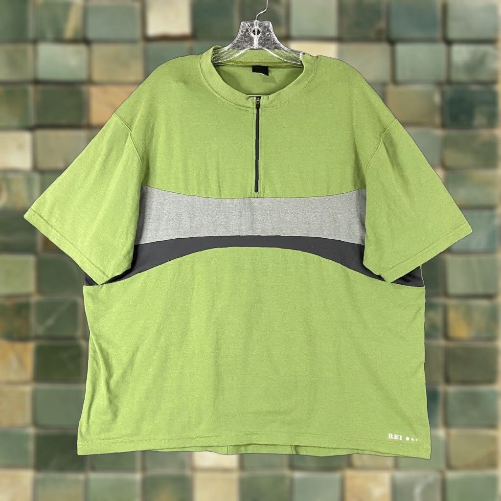 Vintage REI Shirt 1/2 Zip Short Sleeve Men XL Green Activewear Mens XL Green 1/2 Zip Shirt Size US XL / EU 56 / 4 - 1 Thumbnail