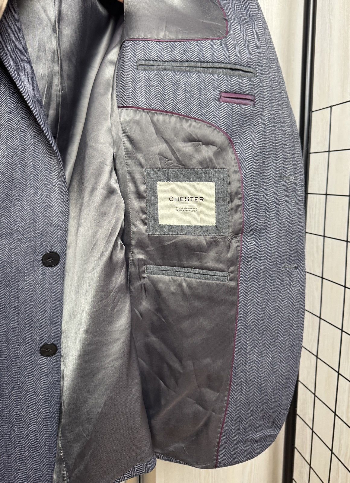 Chester Barrie Chester by Chester Barrie Saville Row herringbone blazer Size 40L - 11 Thumbnail
