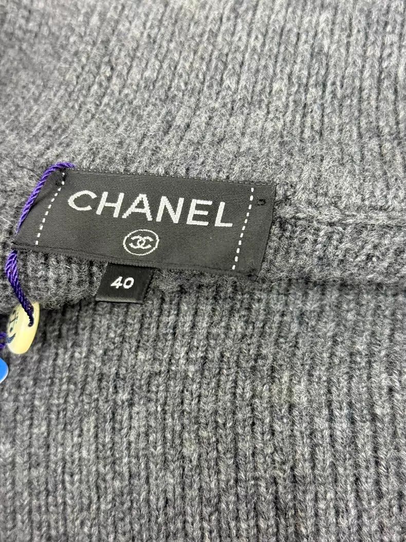 Chanel Chanel Gray coco letter printed tweed stitching ticed cash Size S / US 4 / IT 40 - 5 Thumbnail