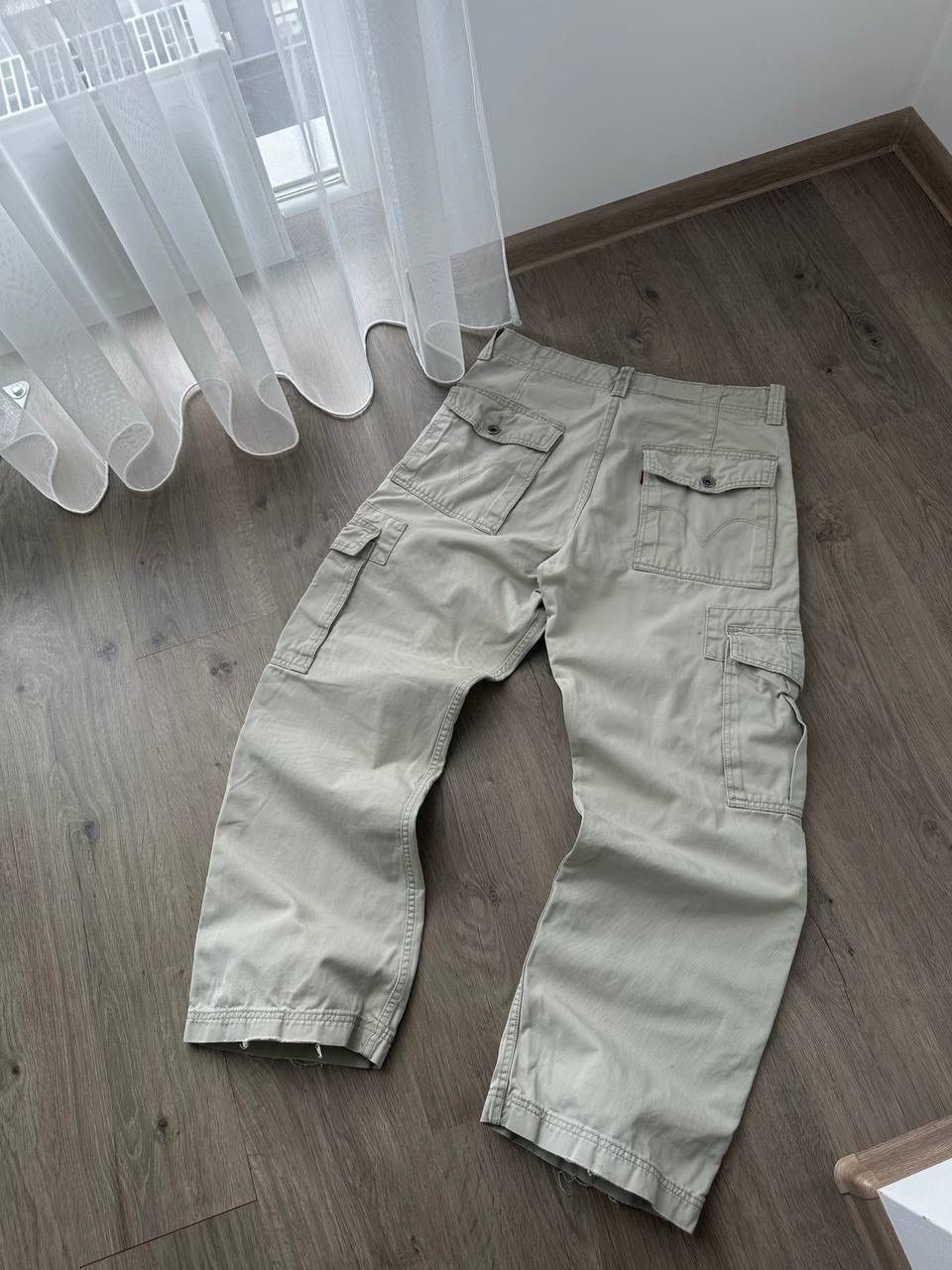 Levi's × Vintage Vintage Levis White Baggy Cargo Pants Size US 33 - 6 Thumbnail