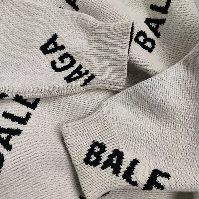 Balenciaga Balenciaga Full printed logo long sweater Size US XS / EU 42 / 0 - 7 Thumbnail