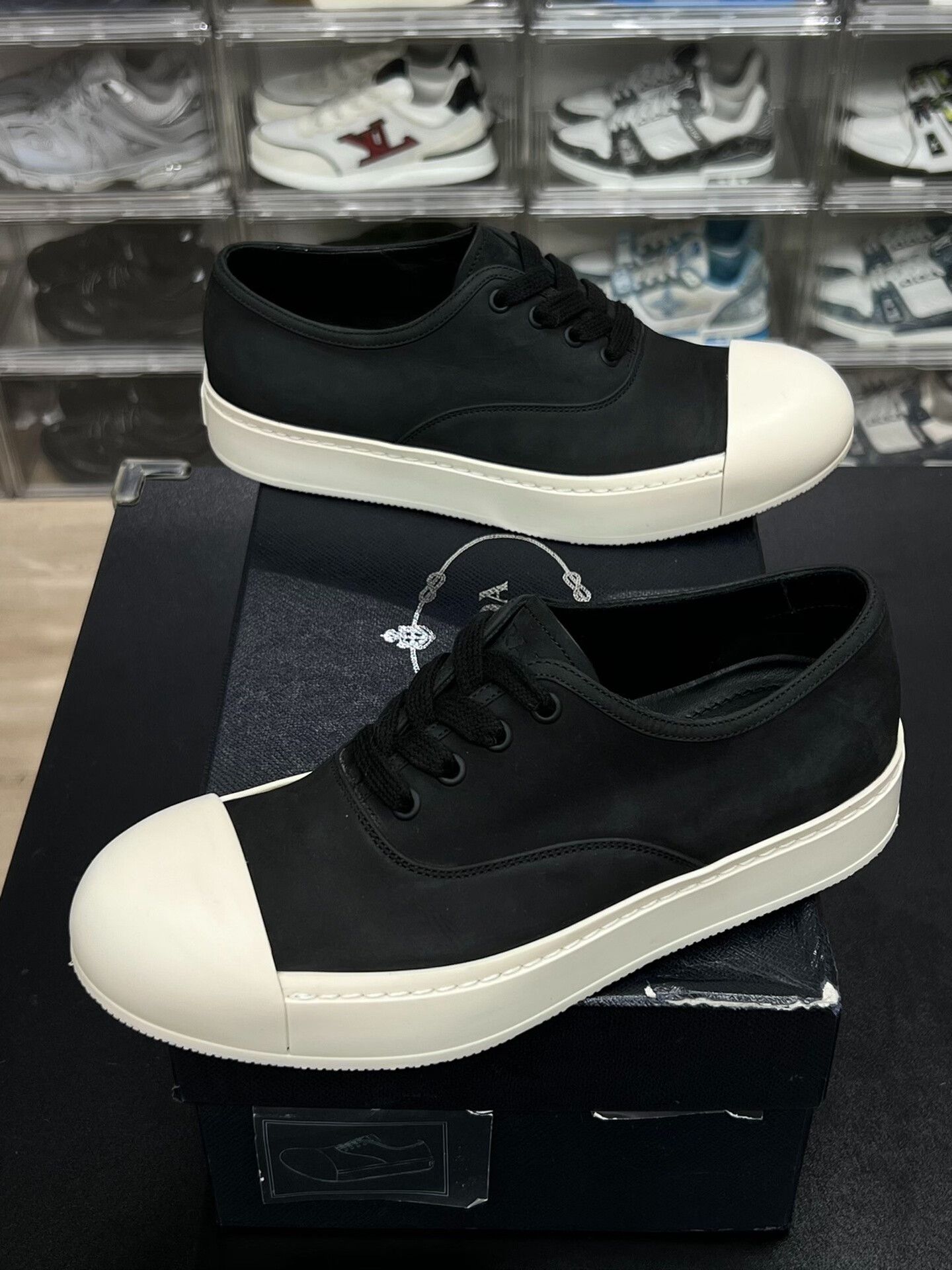 Prada Prada Lowtop Sneakers 6 Men Size US 6 / EU 39 - 1 Thumbnail