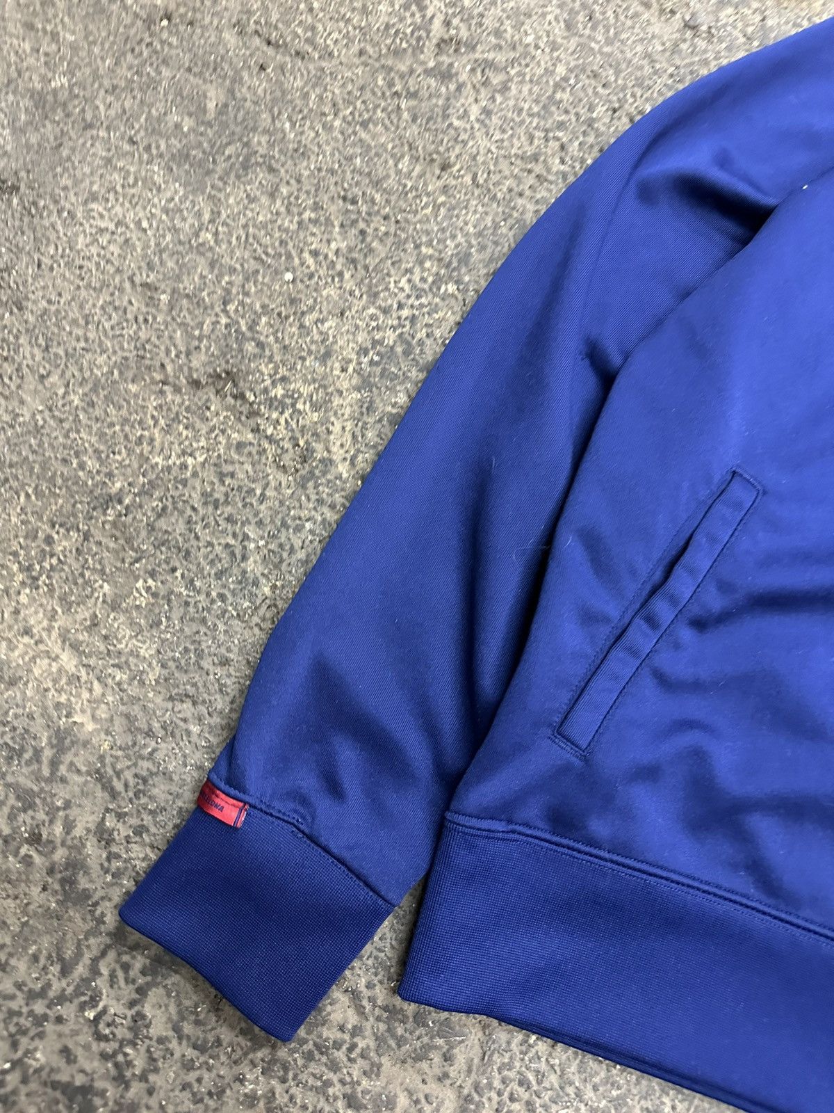 Vintage Y2K Barcelona Nike zip up Size US S / EU 44-46 / 1 - 2 Thumbnail