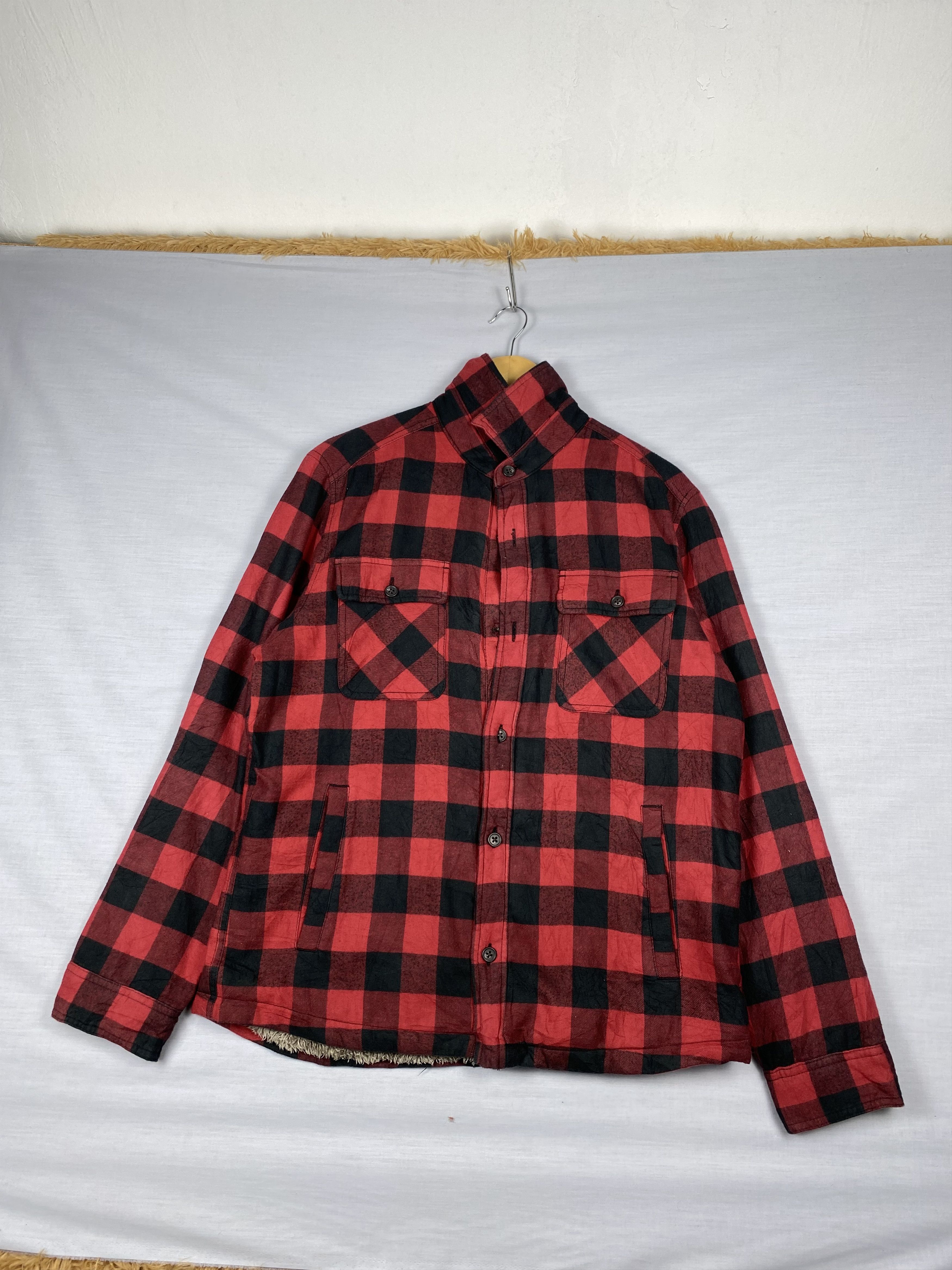 Uniqlo Vintage Uniqlo Flannel Sherpa Lining Button Up Jacket Size US XL / EU 56 / 4 - 1 Thumbnail