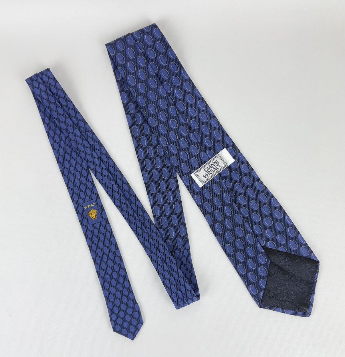 Versace Gianni Versace 100% silk Tie Blue Necktie for Men Top Luxury Size ONE SIZE - 6 Thumbnail