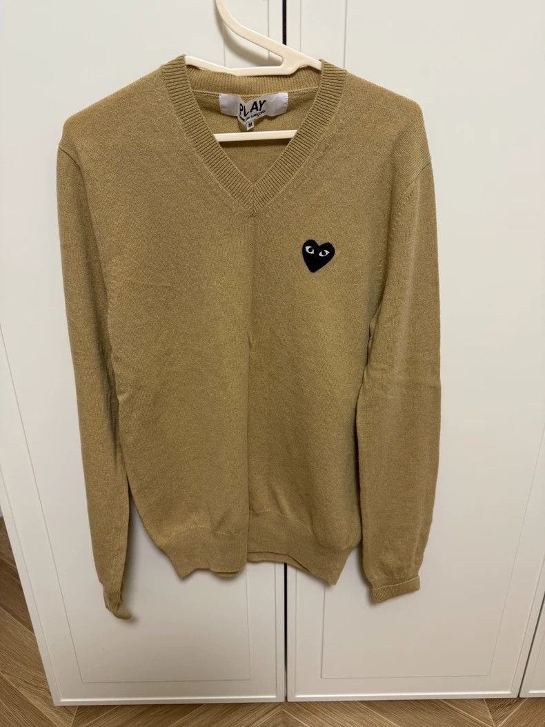 Other Comme Des Garcons Khaki Pullover V-Neck Sweater Size M / US 6-8 / IT 42-44 - 1 Thumbnail