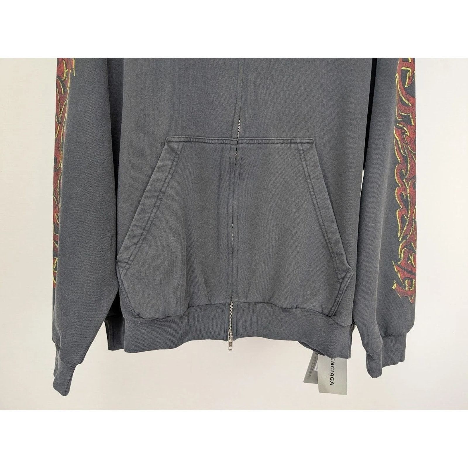 Balenciaga o1rshd1 Offshore Hoodie in Black Size US S / EU 44-46 / 1 - 6 Thumbnail