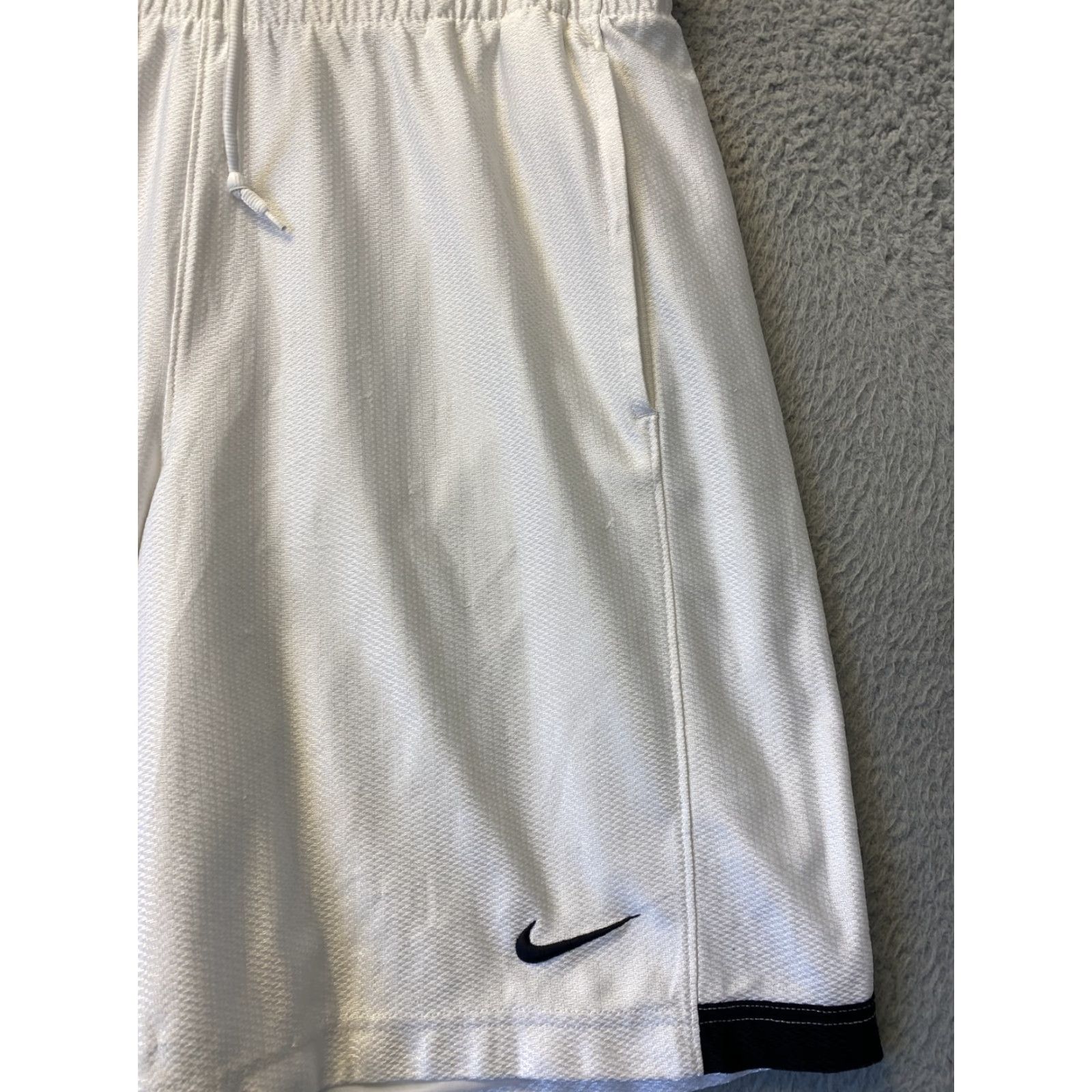Nike Nike Shorts Basketball Mens M White Dri-Fit Swoosh 40-81 Athletic Gym Running Modern, Drawstring, Regular Fit Size US 31 - 2 Thumbnail