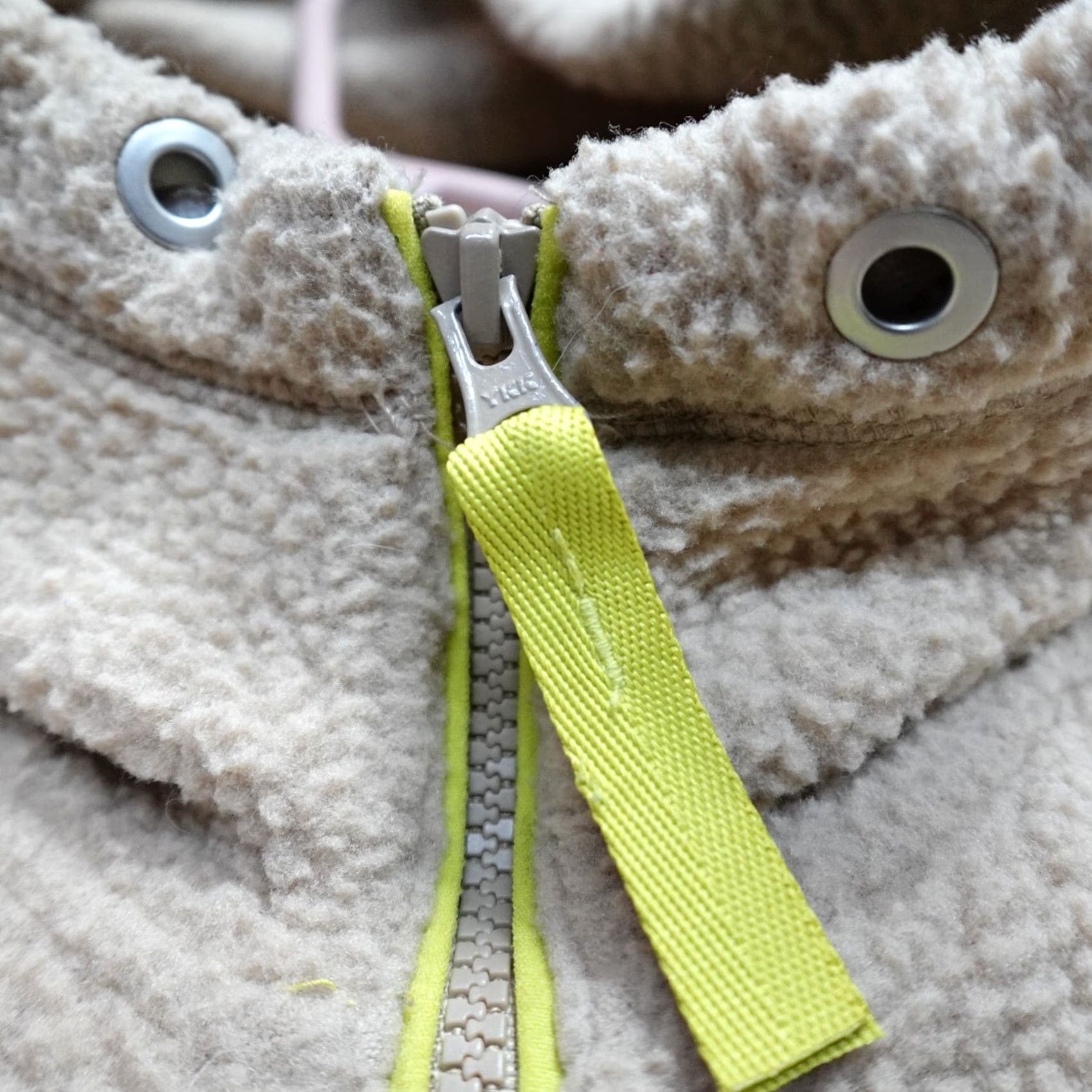 Everlane Everlane Hoodie Small Beige Fleece Teddy Renew Pullover Women S Long Sleeve Activewear Polyester Blend 90s? Size S / US 4 / IT 40 - 3 Thumbnail