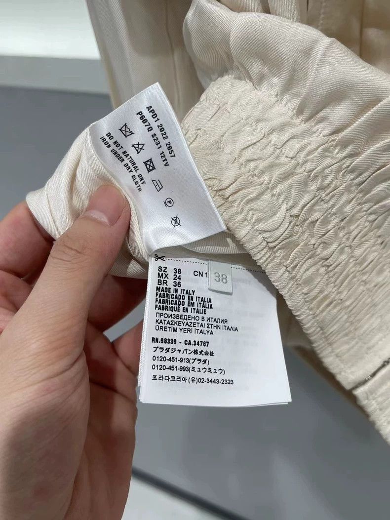 Prada Prada Iron triangle silk zipper jacket 2501-Nextarrow Size US XS / EU 42 / 0 - 8 Thumbnail