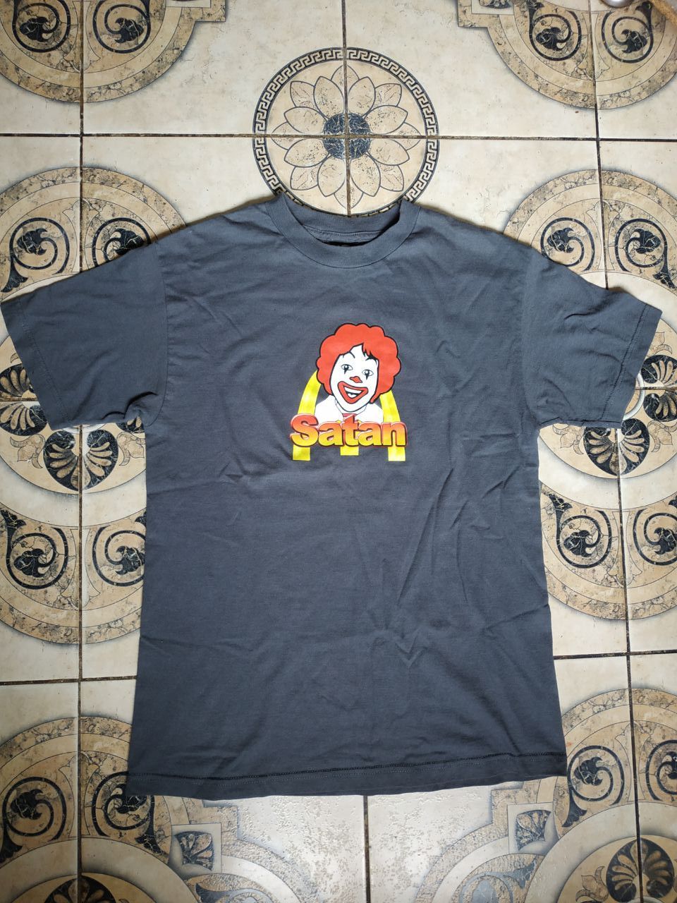 Shorty's Skateboards Shorty’s Skateboards Satan McDonald’s Parody Tee M USA Size US M / EU 48-50 / 2 - 5 Thumbnail