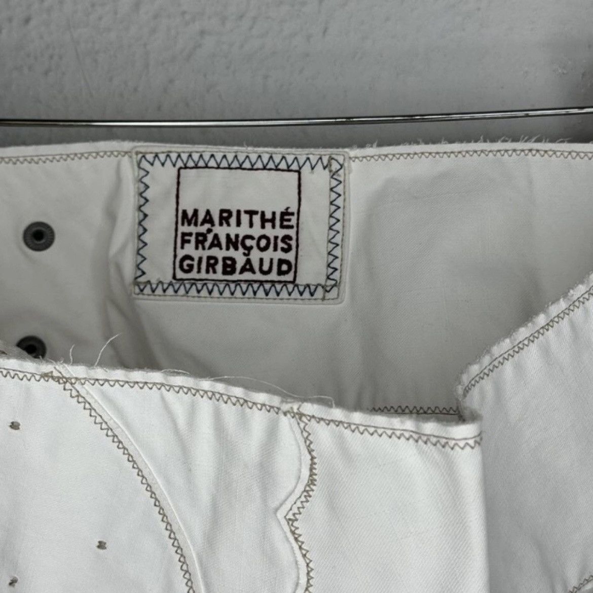 Marithe + Francois Girbaud × Vintage Marithe Francois Girbaud White Skirt Avant Garde Size 26" / US 2 / IT 38 - 4 Thumbnail
