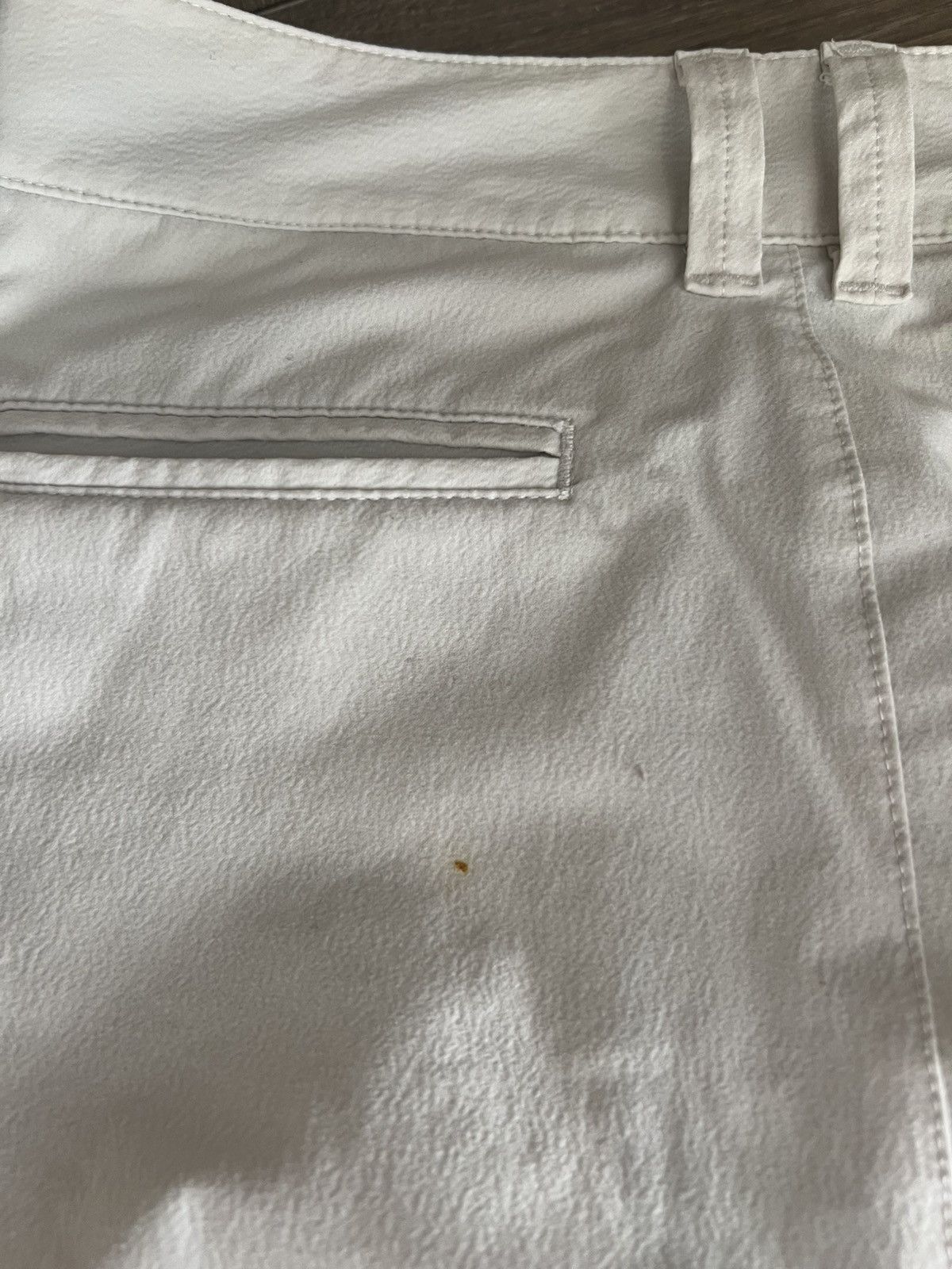 Oakley Oakley white shorts Men’s Size US 32 / EU 48 - 8 Thumbnail