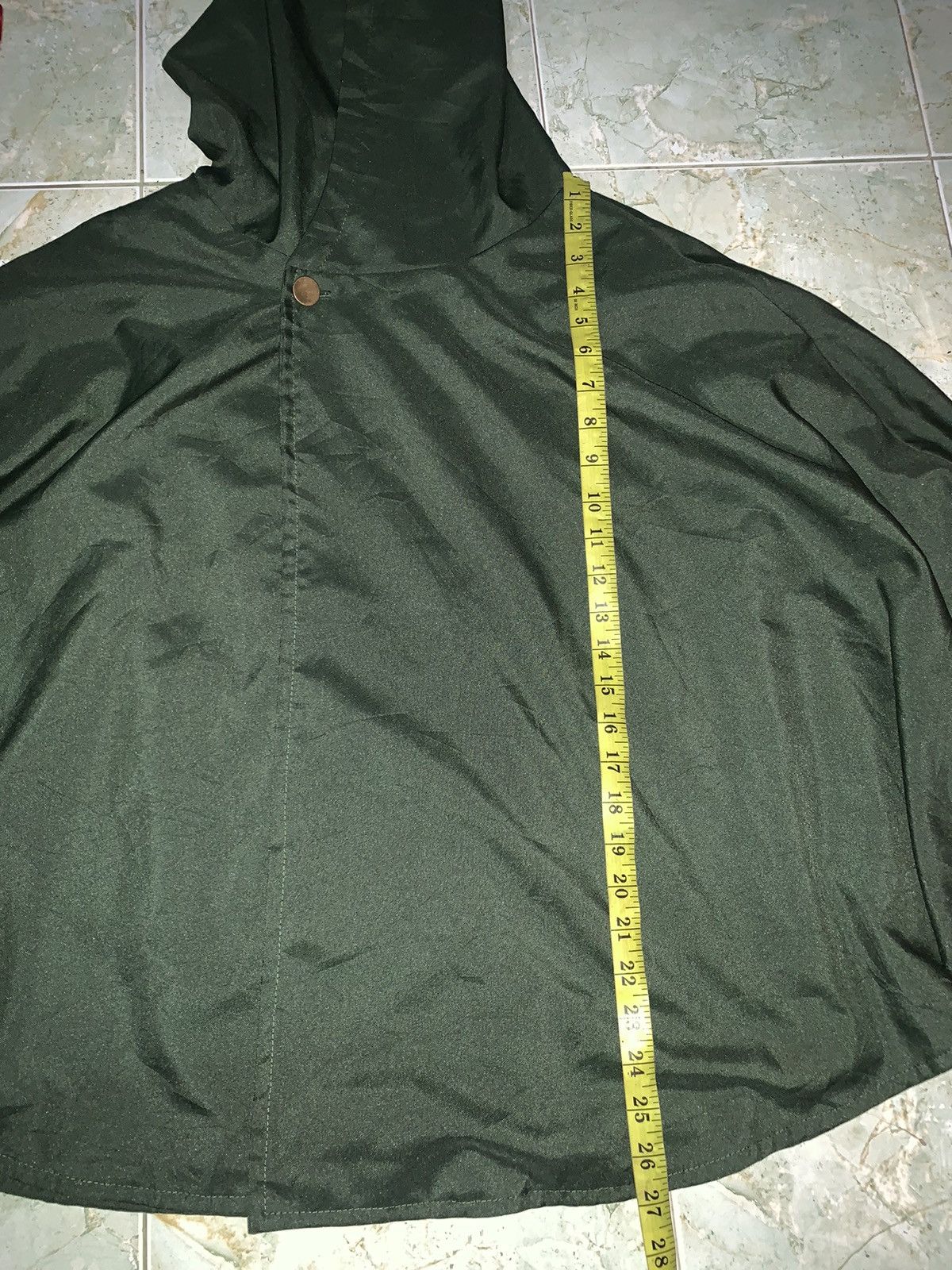 Anime Attack On Titan poncho Size US M / EU 48-50 / 2 - 3 Thumbnail