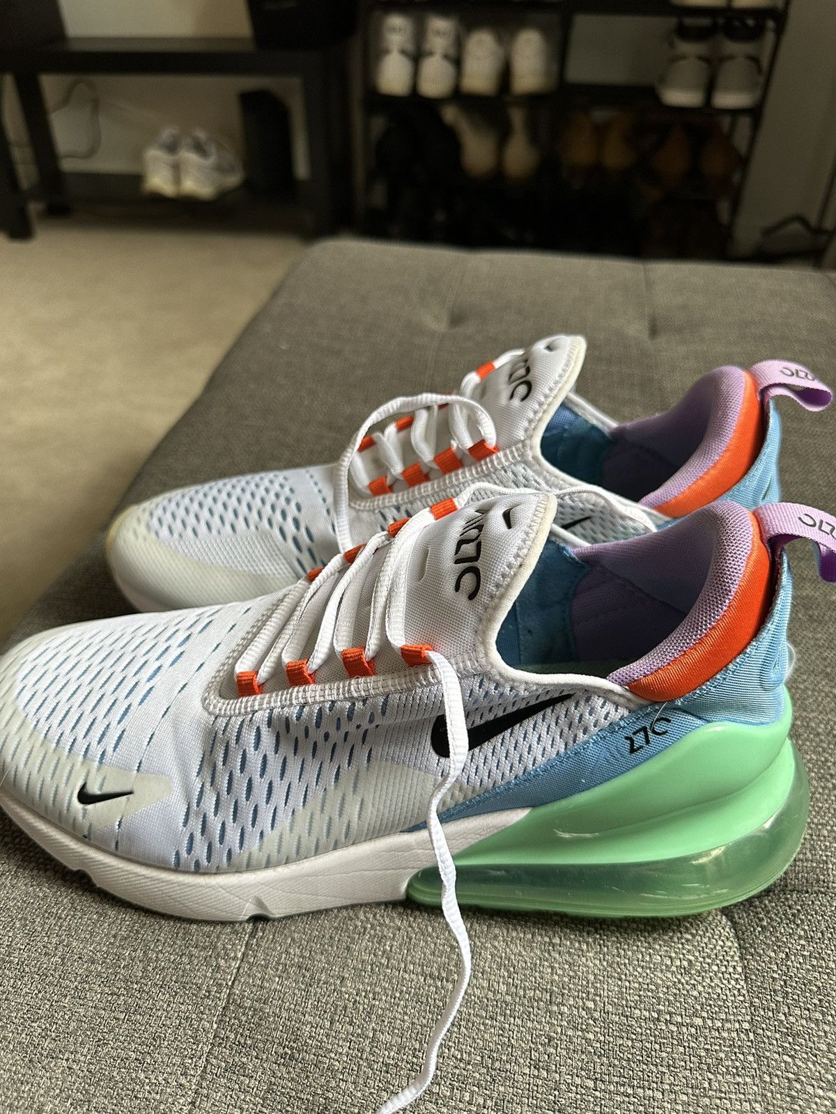 Nike Nike Air Max 270 Size US 11 / EU 44 - 3 Thumbnail