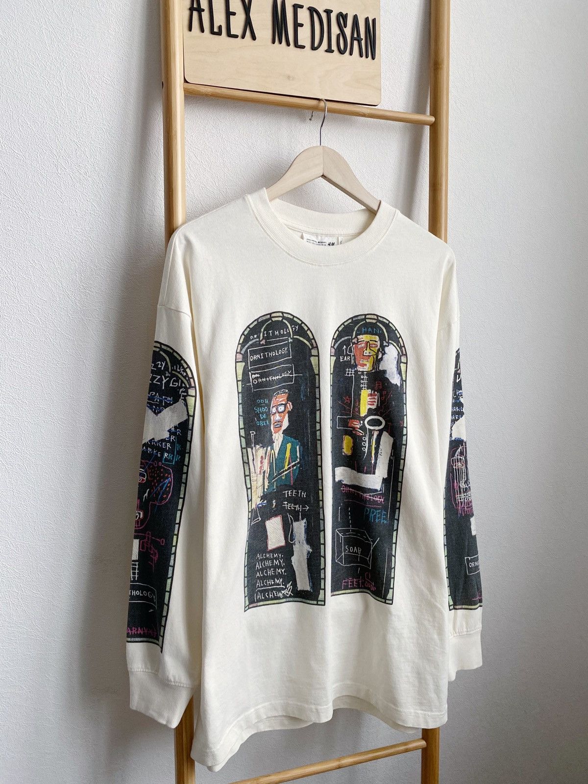 H&M × Jean-Michel Basquiat × Who Decides War WHO DECIDES WAR x BASQUIAT x H&M LONG SLEEVE RELAXED T-SHIRT Size US XL / EU 56 / 4 - 2 Thumbnail