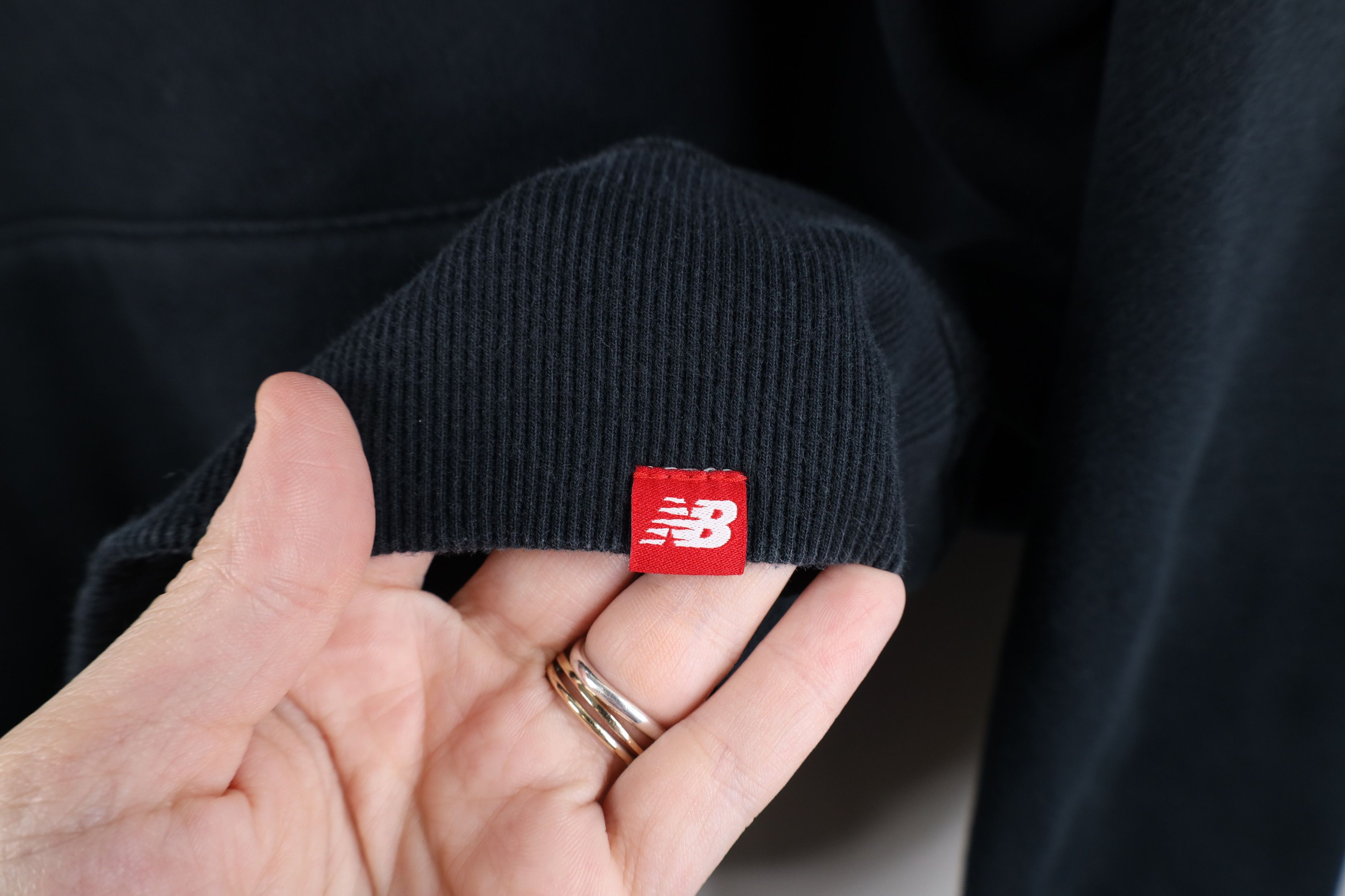 New Balance × Vintage Vintage New Balance Logo Felt Patch Hoodie Sweatshirt Black Size US L / EU 52-54 / 3 - 4 Thumbnail