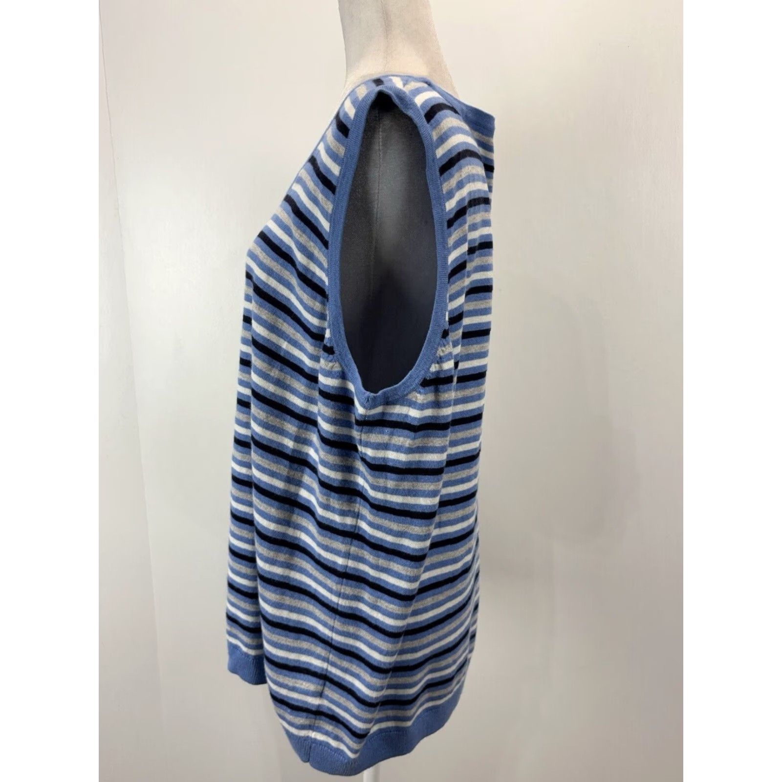 Talbots VINTAGE Talbots Plus Size Sleeveless Sweater Womens Knit Striped Pullover Casual Business 3X Size XXL / US 16-18 / IT 52-54 - 2 Thumbnail