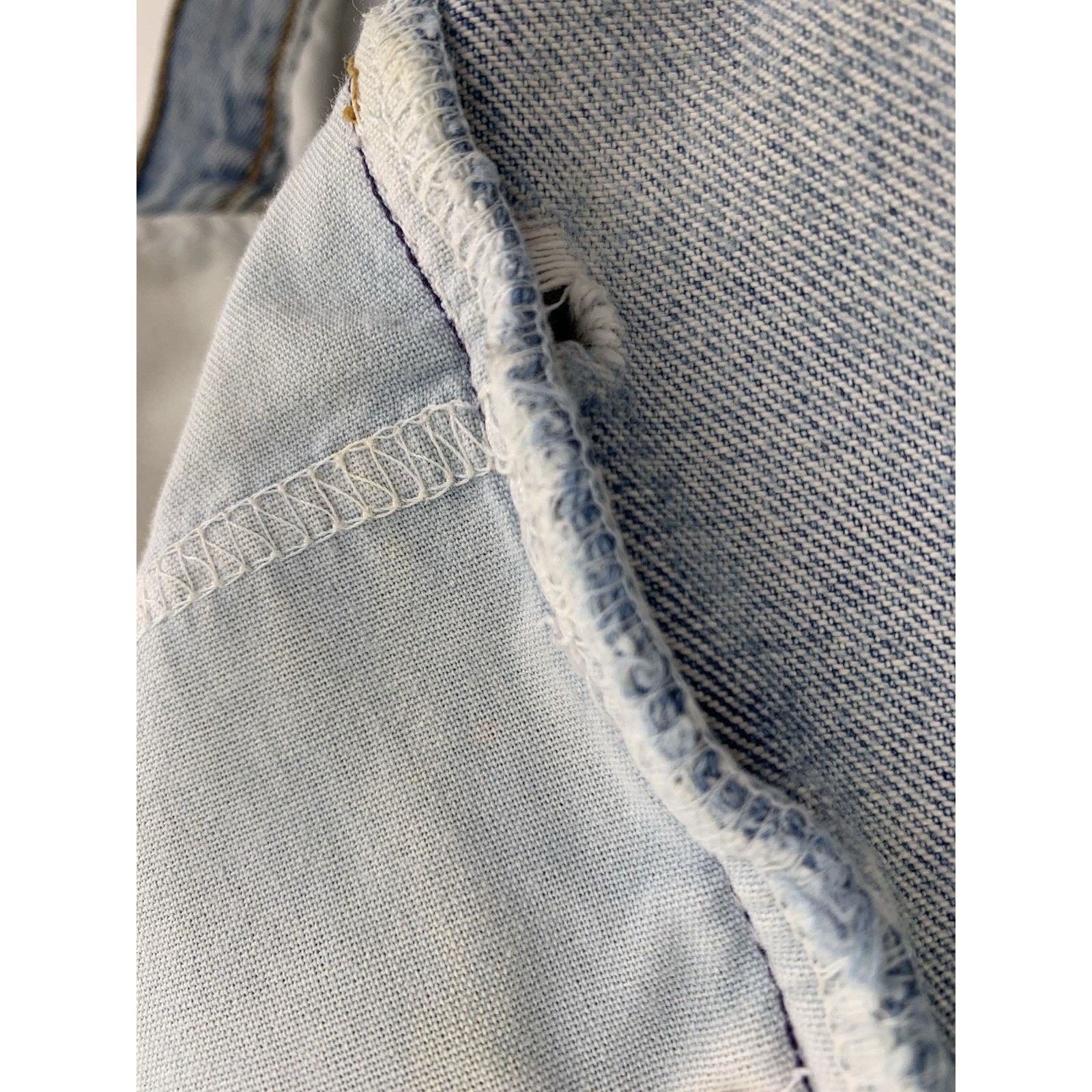 Levi's VTG Levi's 505 40x30 Blue Jeans Y2K 90s Distressed Thrashed Size US 40 / EU 56 - 14 Thumbnail