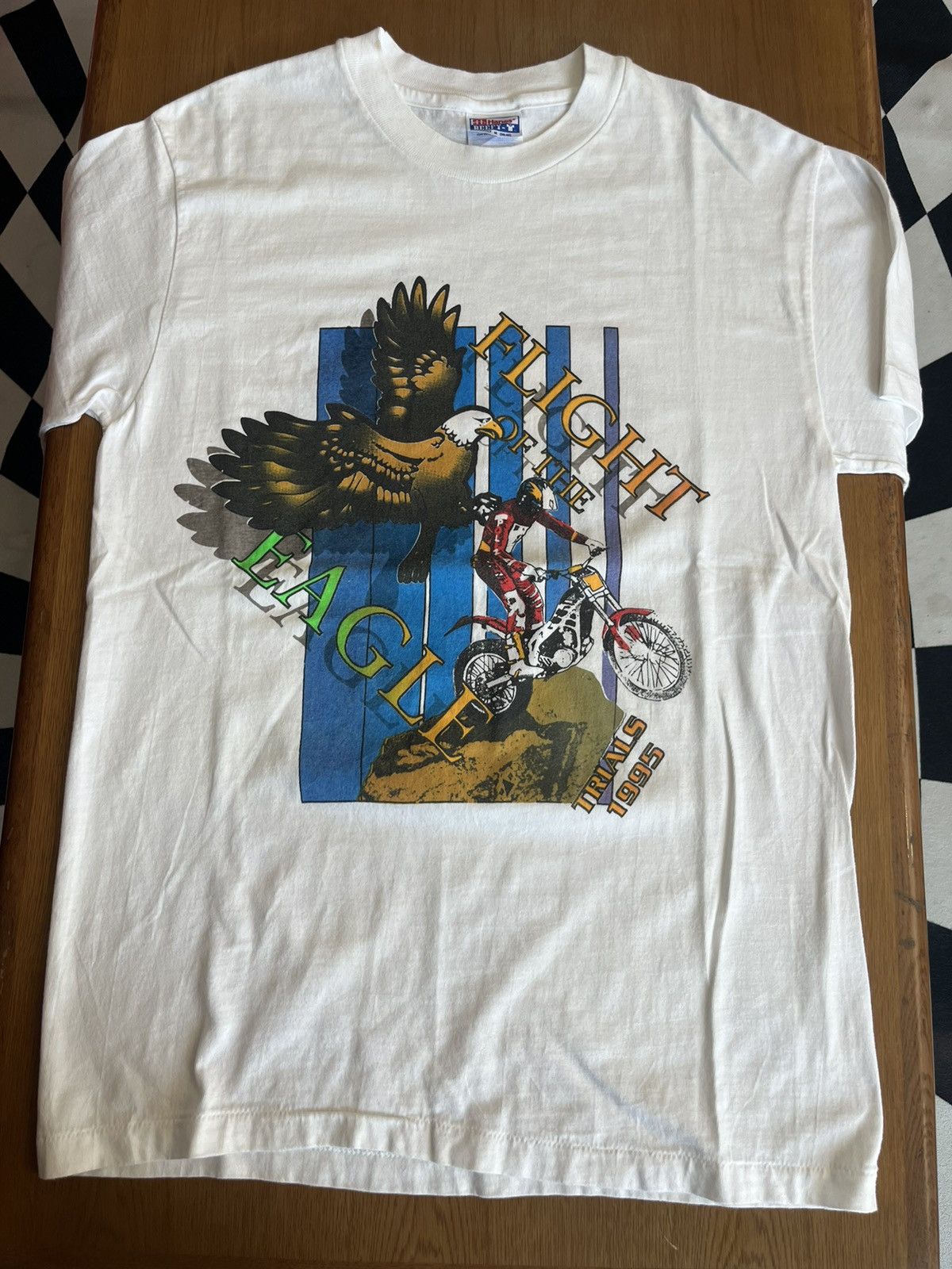 Vintage Vintage FLIGHT OF THE EAGLE TRIALS 1995’s Tshirt Size US M / EU 48-50 / 2 - 4 Thumbnail