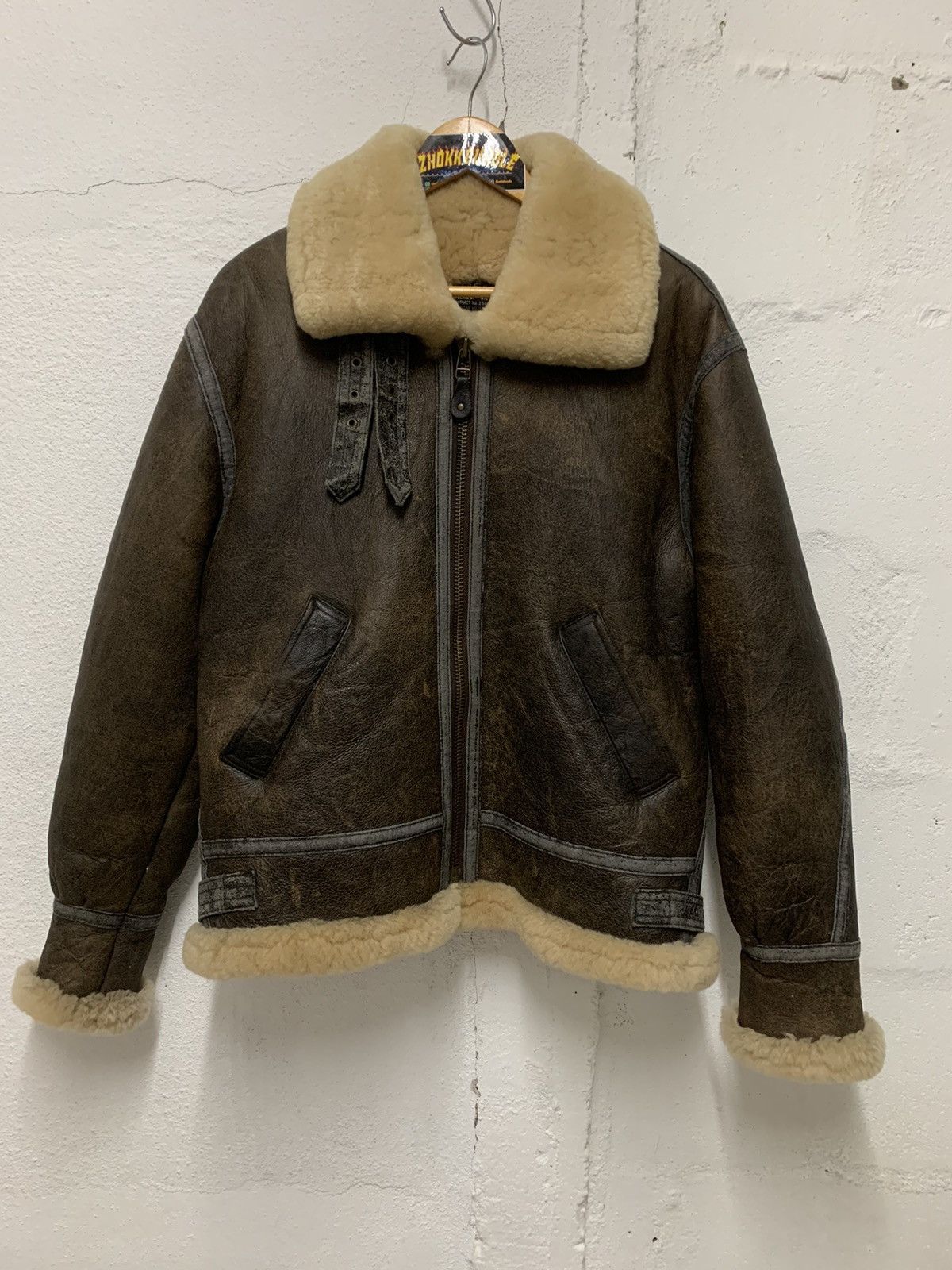 Vintage Vintage B-3 American Military Wear ’sheep skin’ Size US M / EU 48-50 / 2 - 1 Thumbnail
