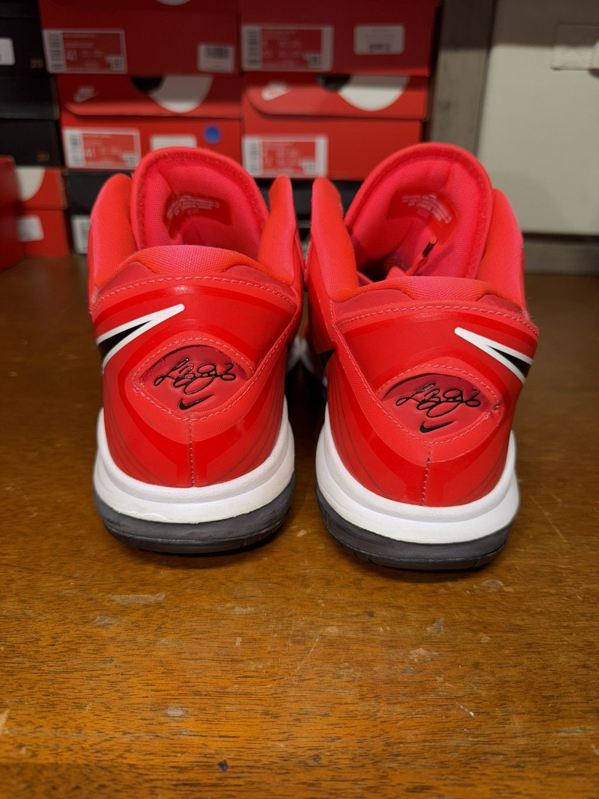 Nike Nike Lebron 8 v2 Low Solar Red size 10 Size US 10 / EU 43 - 6 Thumbnail