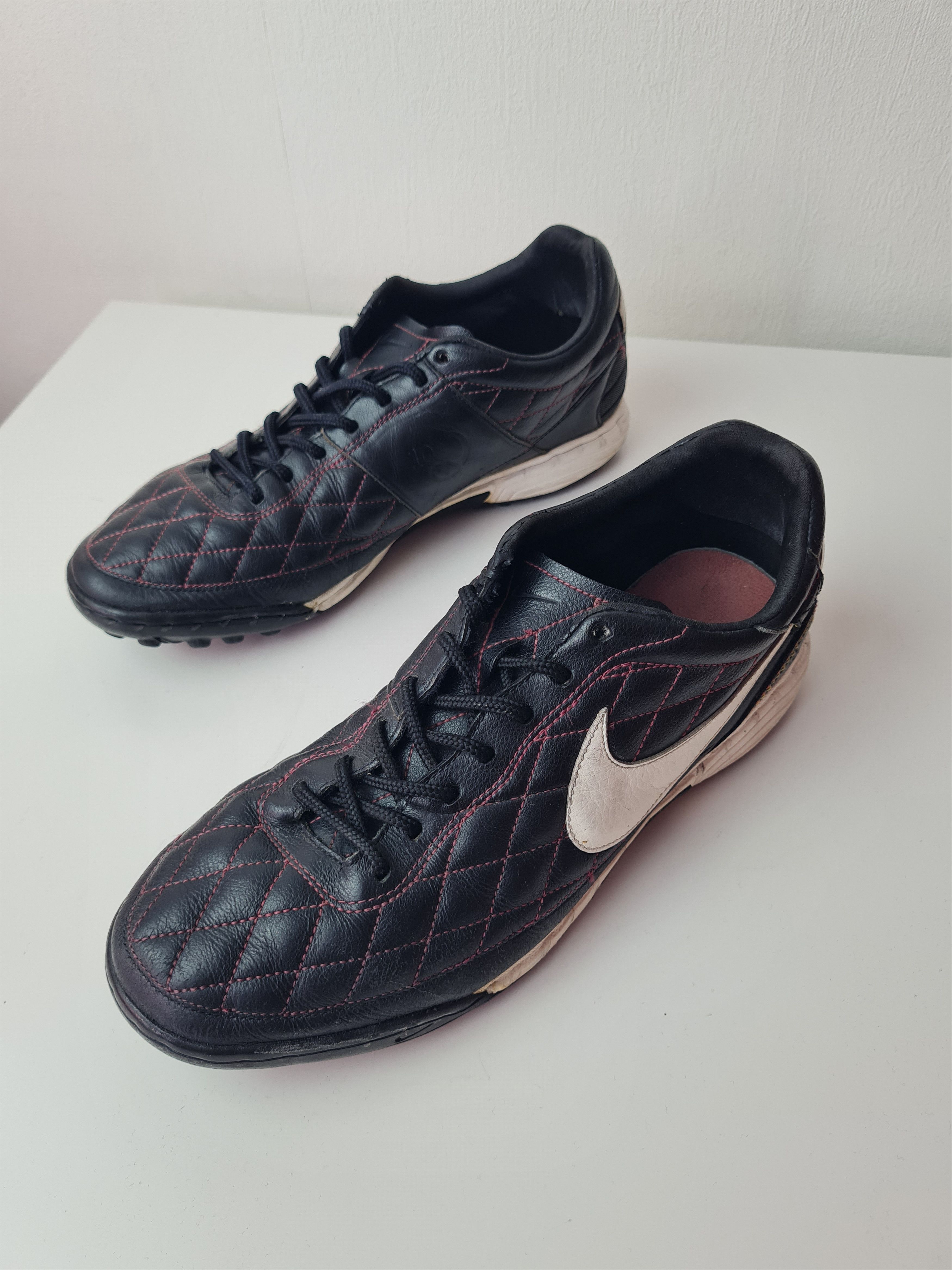 Nike Football Soccer Nike Tiempo R10 Ronaldinho Dois TF Indor Size US 8.5 / EU 41-42 - 11 Thumbnail