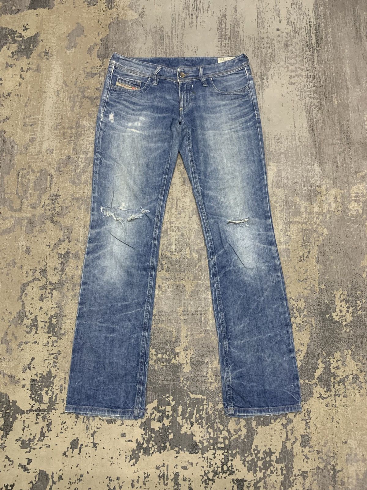 Diesel Vintage Flared Diesel Distressed Jeans Size US 30 / EU 46 - 1 Thumbnail
