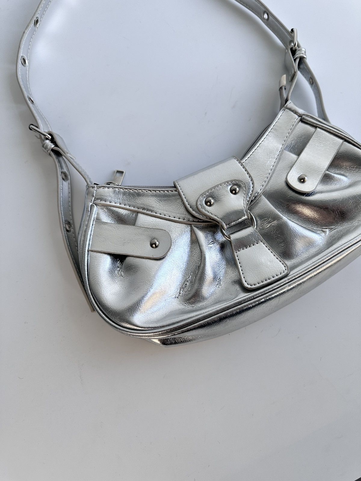 Other Trendy Shoulder Bag Cyber Grunge Aesthetic Chrome Hobo Purse Size ONE SIZE - 3 Thumbnail