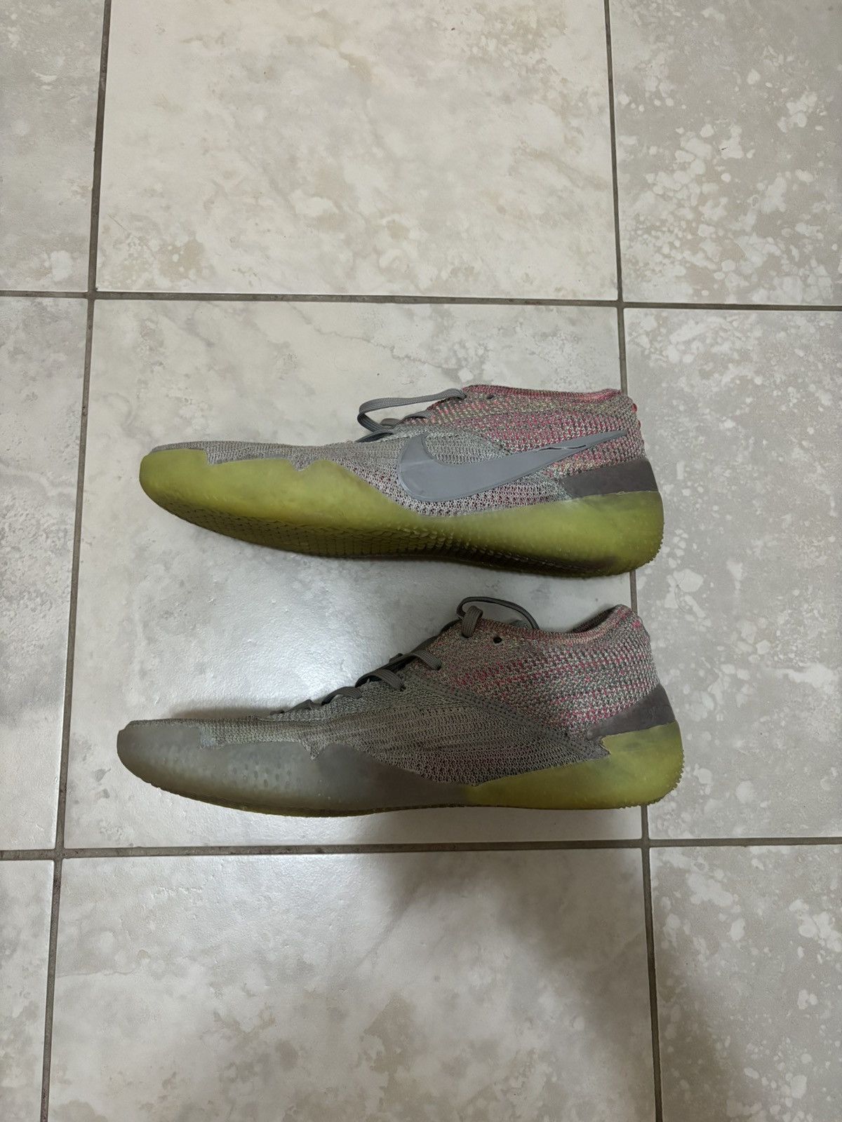Nike Rare Nike Kobe NXT 360 Wolf Grey Multi-Color Green Size 9.5 Size US 9.5 / EU 42-43 - 2 Thumbnail