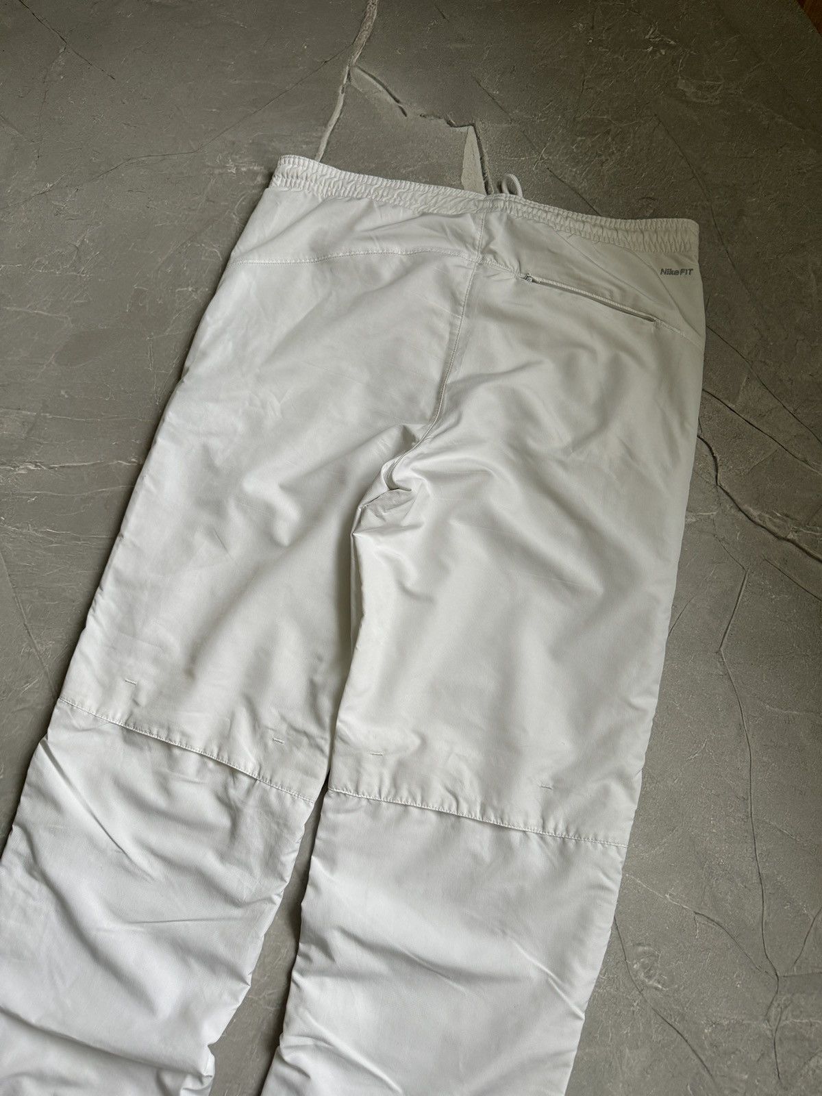 Nike 00s Nike Vintage Tracksuit Nylon Pants Small Swoosh Baggy Size US 30 / EU 46 - 17 Thumbnail