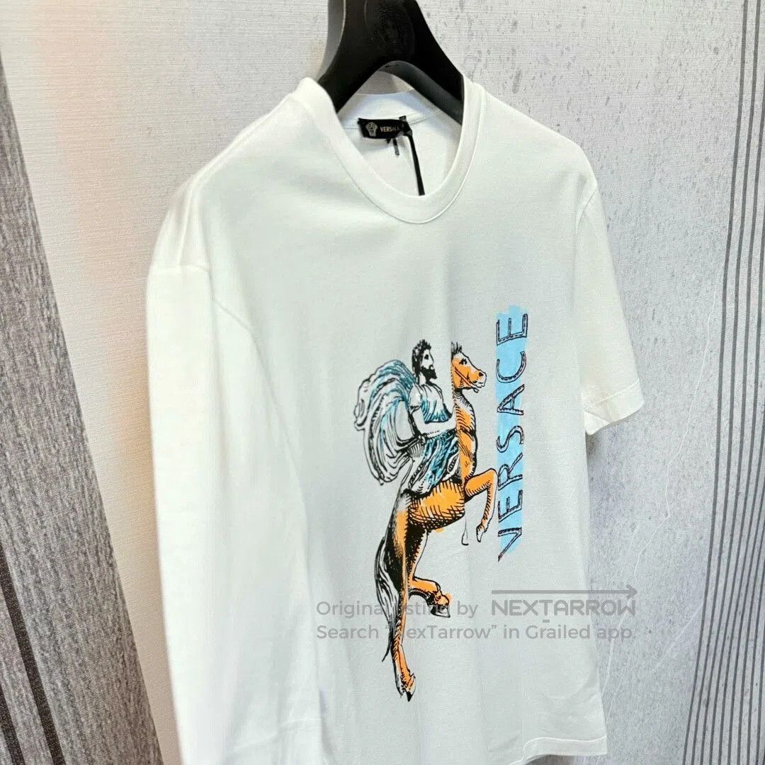 Versace Versace Men's Short Sleeve T-Shirt. Size US M / EU 48-50 / 2 - 4 Thumbnail