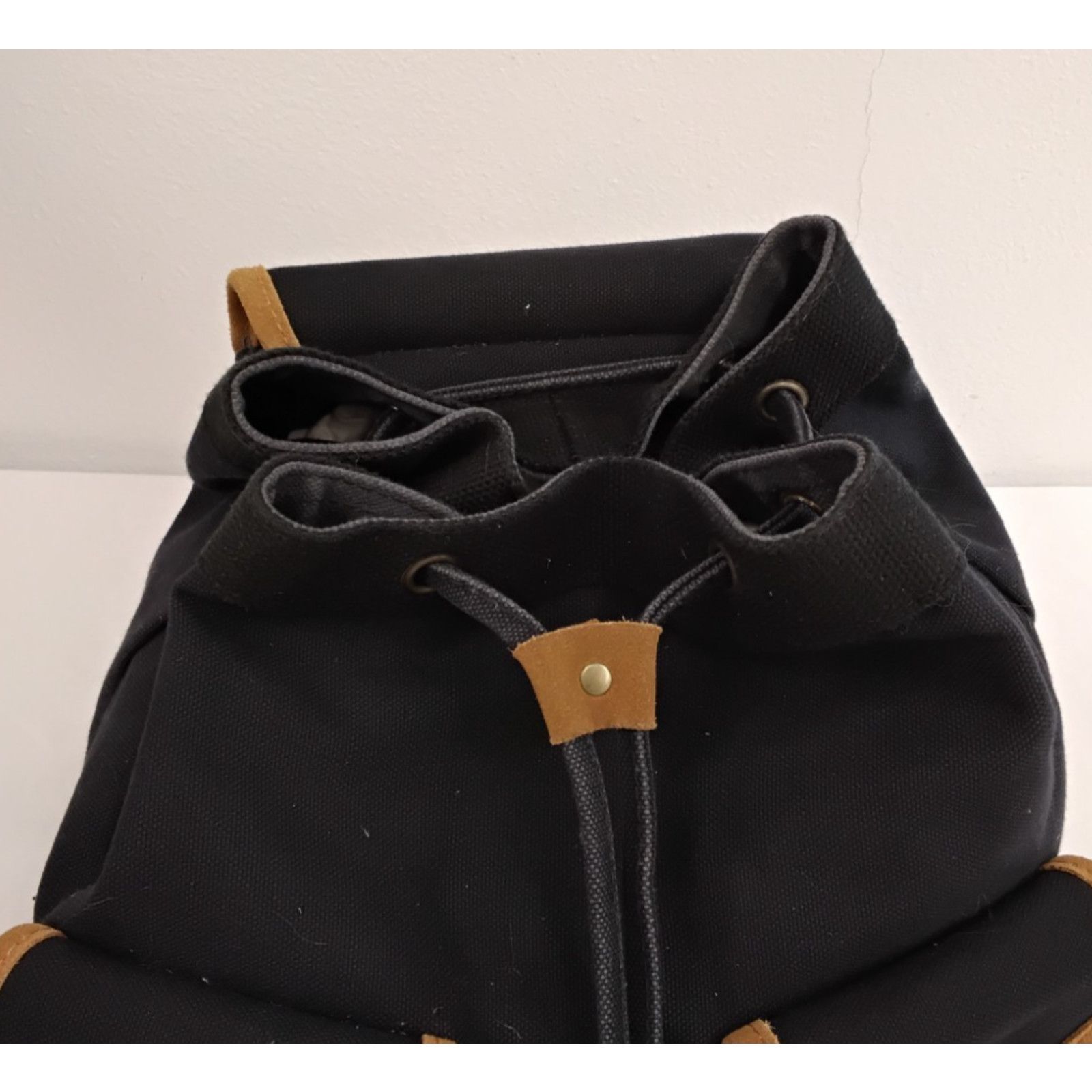 Eddie Bauer Eddie Bauer Canvas Backpack Black With Leather Trim Vintage Size ONE SIZE - 12 Thumbnail