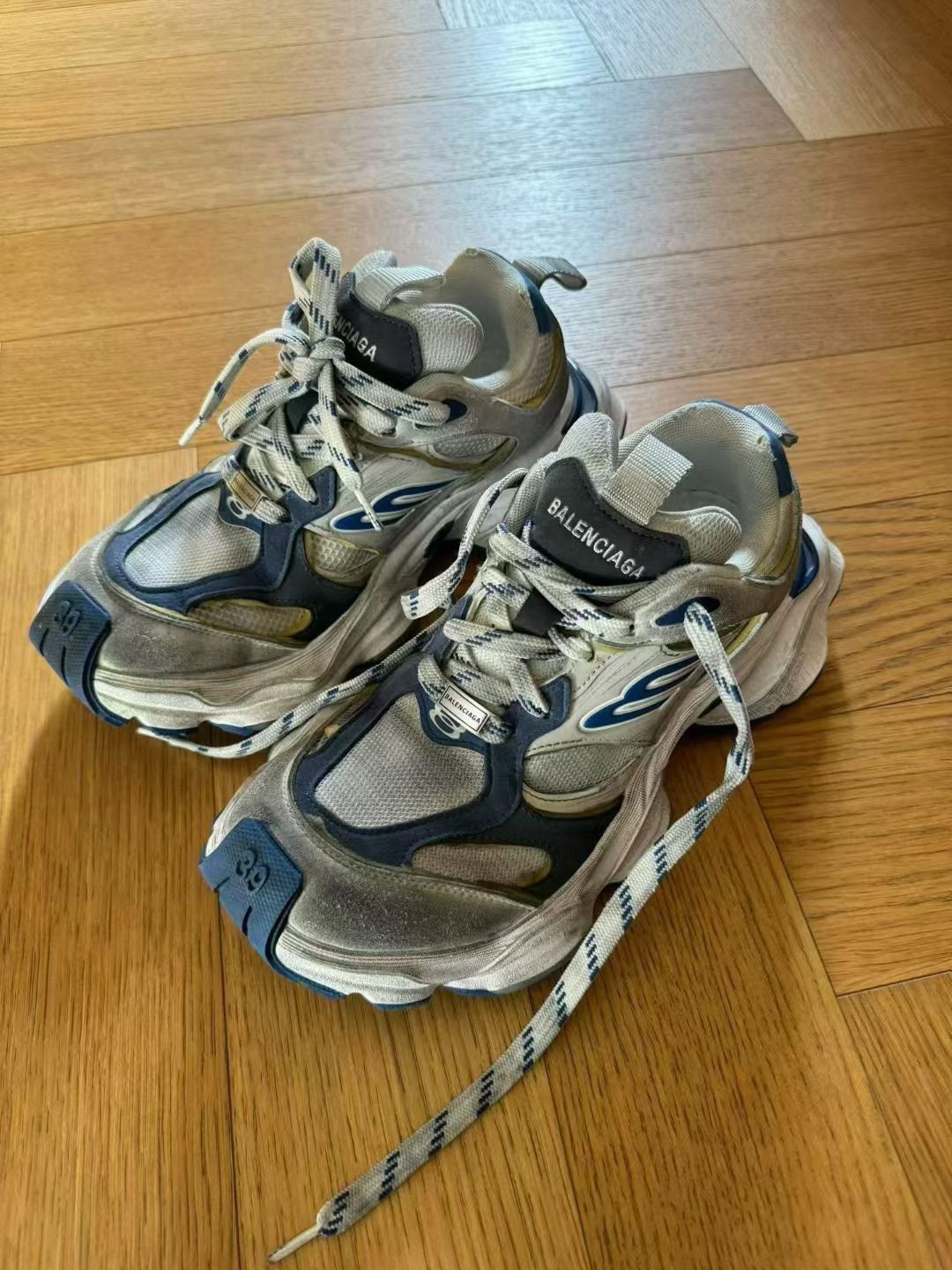 Balenciaga Balenciaga Distressed Cargo Sneakers Size US 6 / EU 39 - 1 Thumbnail